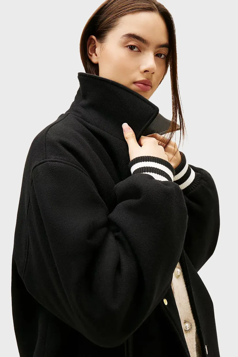 Жіночий чорний вовняний бомбер TOMMY GIRL VARSITY 4