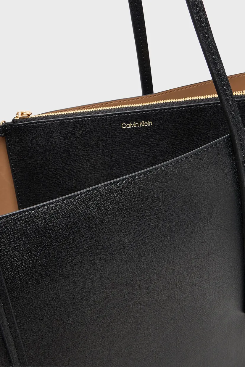 Женская черная сумка FOIL LOGO TOTE 6