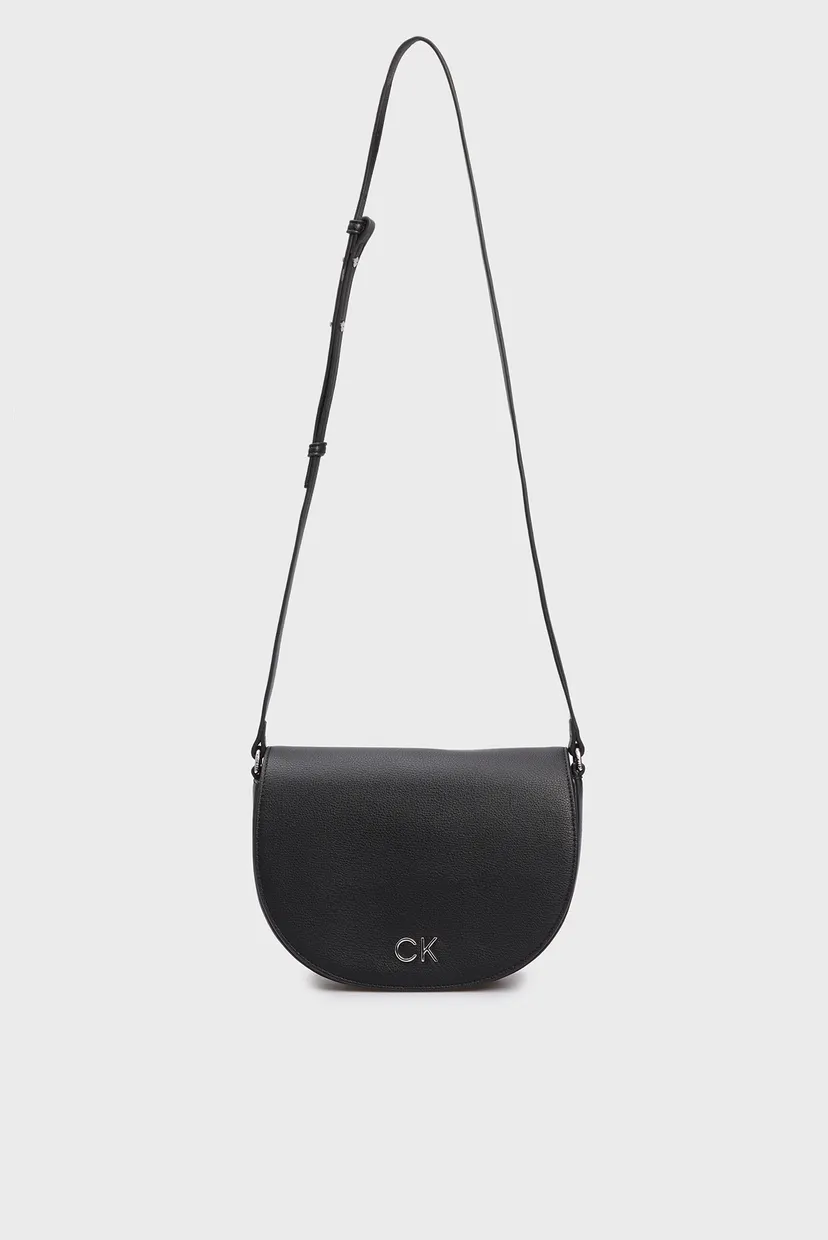 Жіноча чорна сумка CK DAILY SADDLE BAG PEBBLE 5