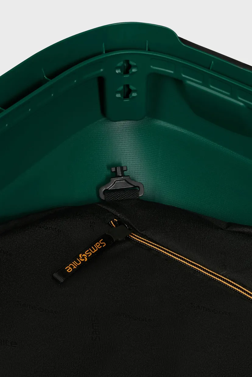 Зелена валіза 75 см ESSENS ALPINE GREEN 7