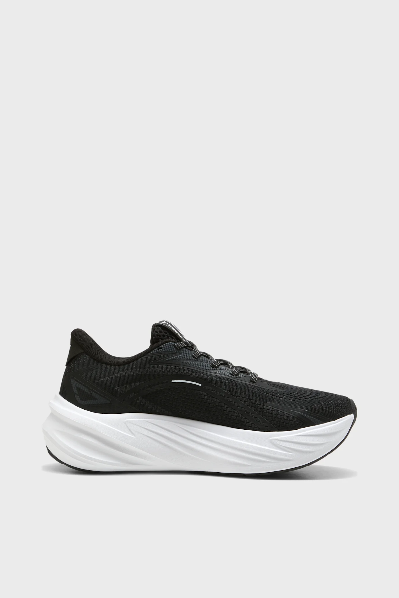 Чорні кросівки Maxima Pro Running Shoes Unisex PUMA 313313_01 — MD