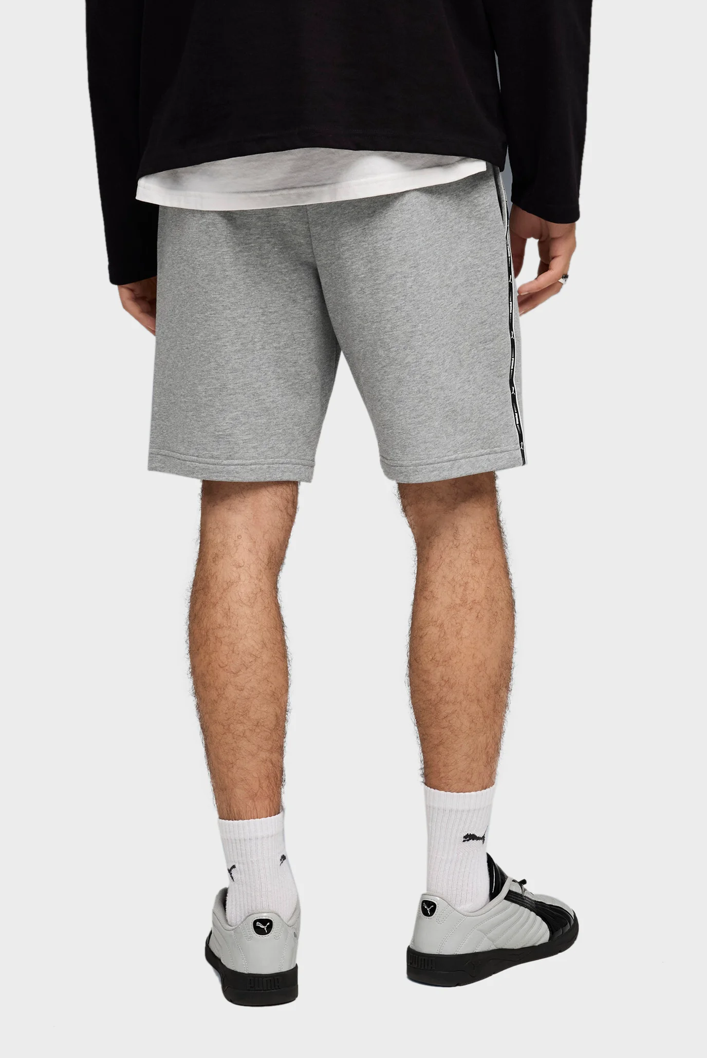 Мужские серые шорты Essentials Tape 9'' Shorts Men PUMA 691696_03