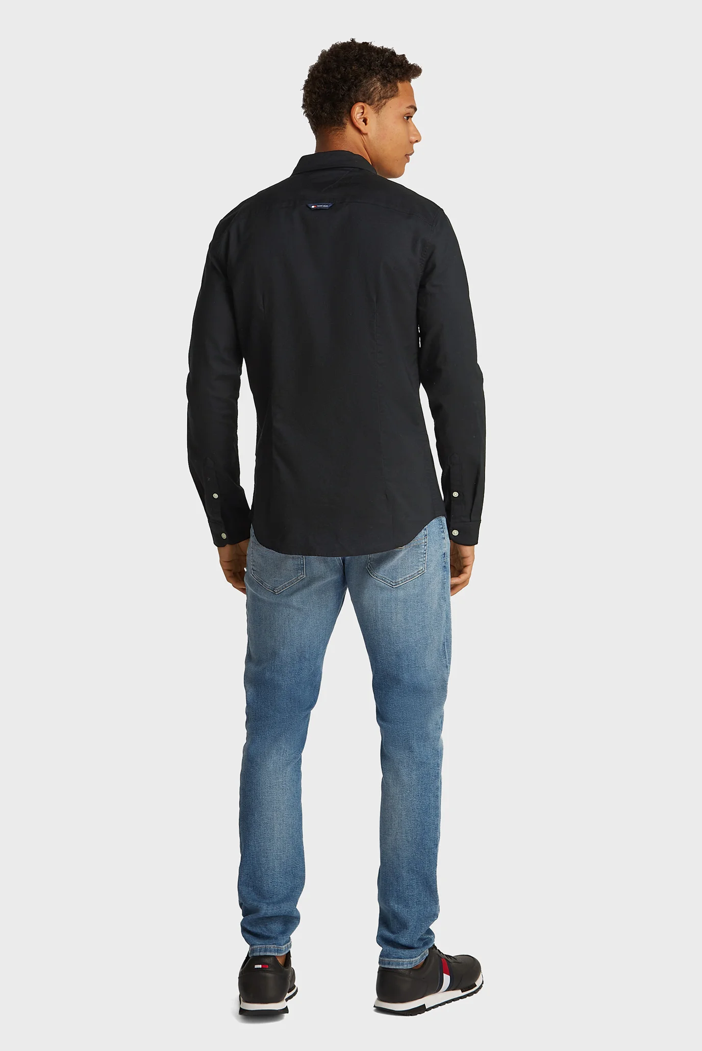 Мужская черная рубашка TJM SLIM STRETCH OXFORD SHIRT Tommy Jeans