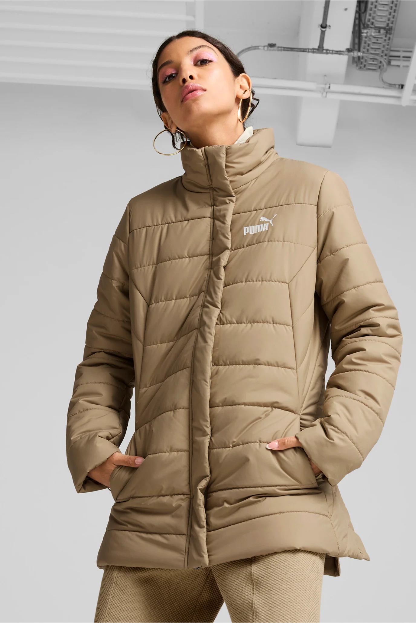 Женская бежевая куртка ESS+ Women's Padded Jacket PUMA 675364 — MD