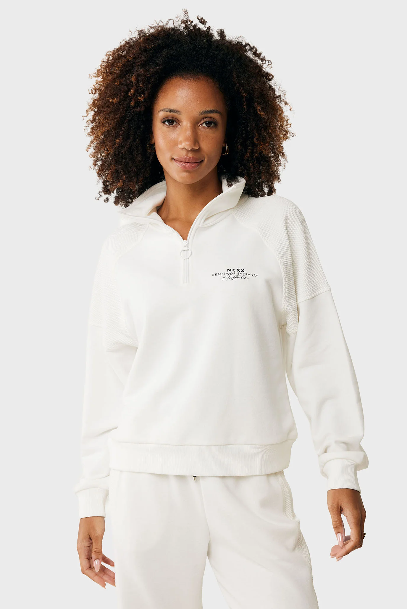 ヒトミ様 ブルゾン Sオフ白 Жіноча біла спортивна кофта Honeycomb sweat Mexx MF007501151W — MD