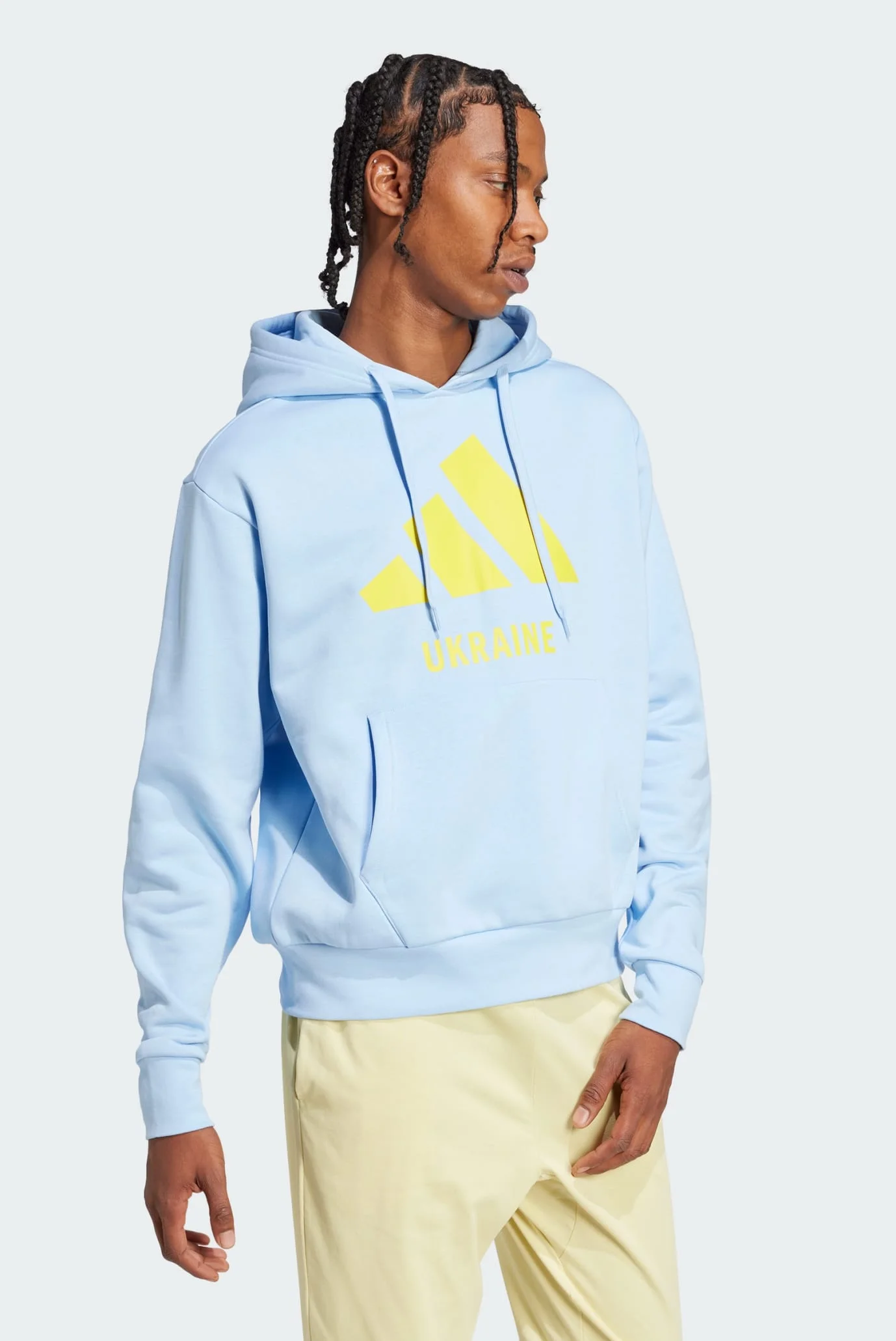goluboe-khudi-ukraine-adidas-