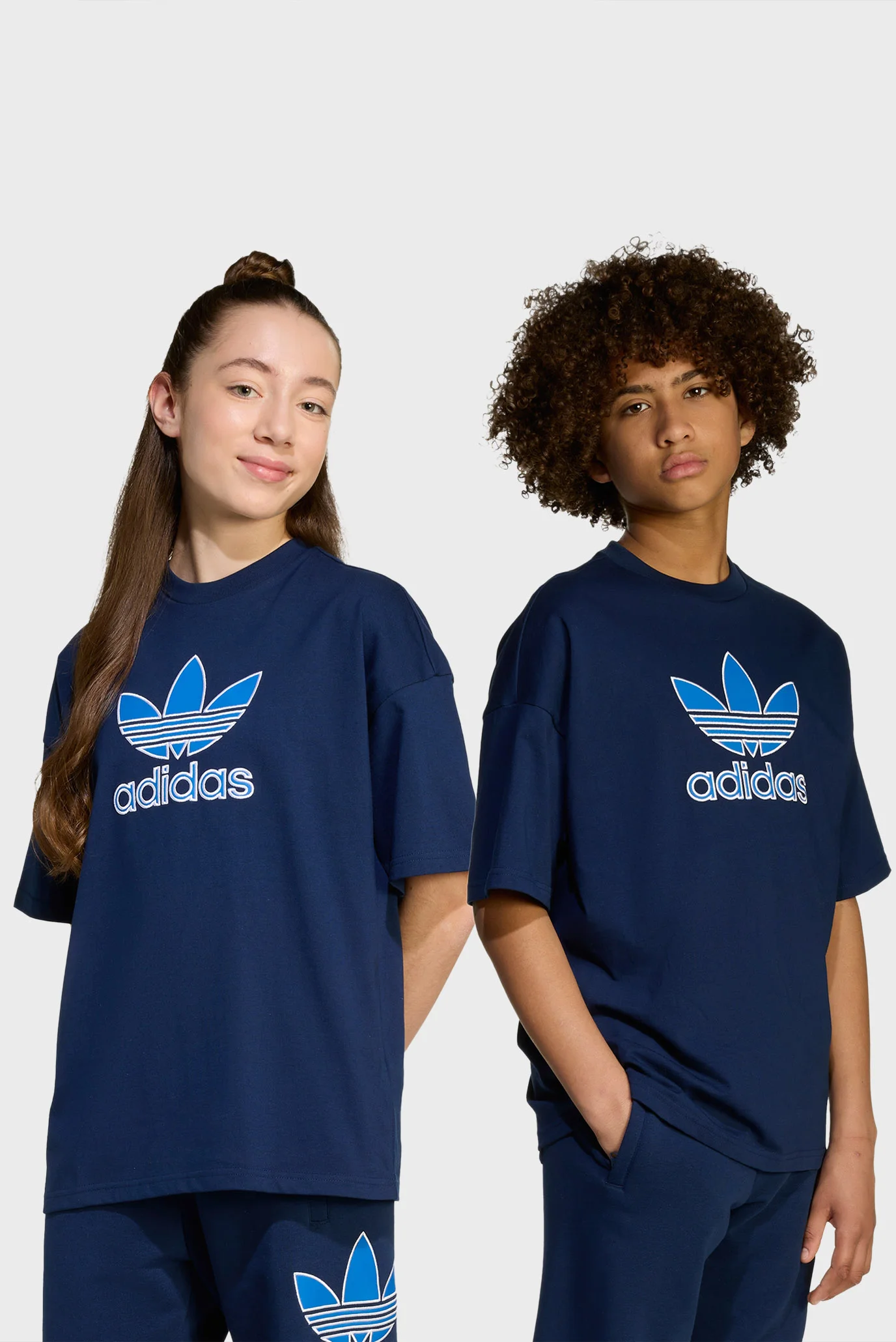 Дитяча темно-синя футболка Oversize Trefoil adidas JV8558 — MD-Fashion
