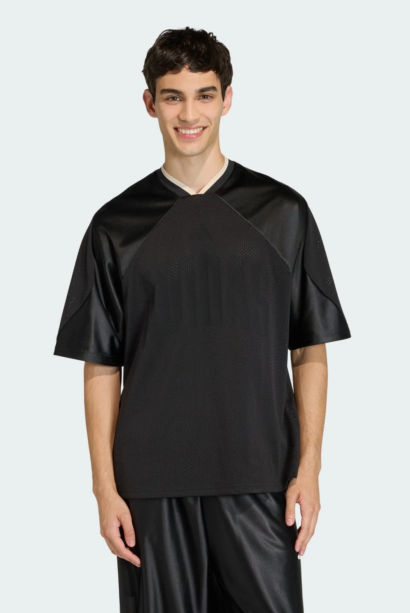 Чоловіча чорна футболка STADIUM GRAPHIC MESH adidas JZ6853 — MD