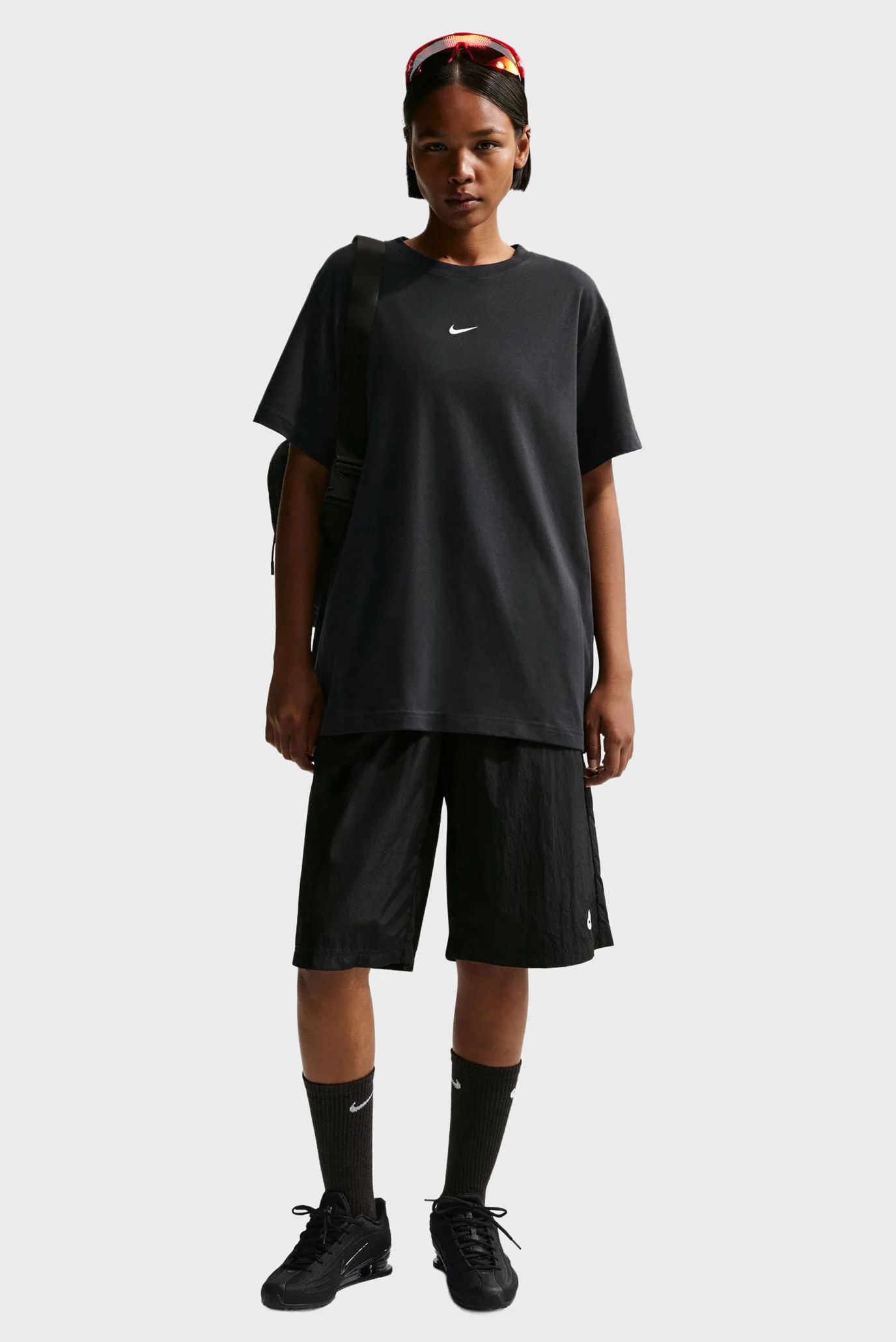 Женская черная футболка W NSW CLASSIC SS TEE Nike IH7601-010 — MD