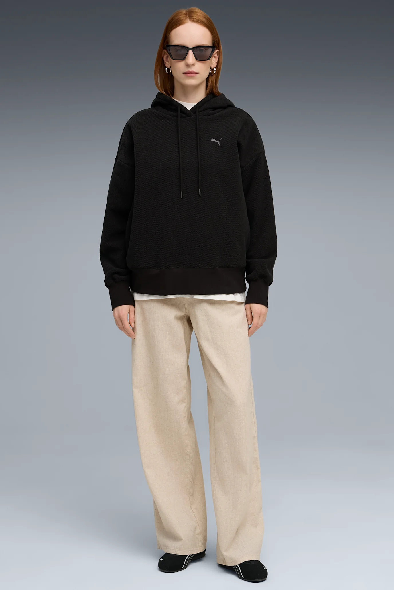 Женское черное худи HER Oversized Winterized Hoodie Women PUMA