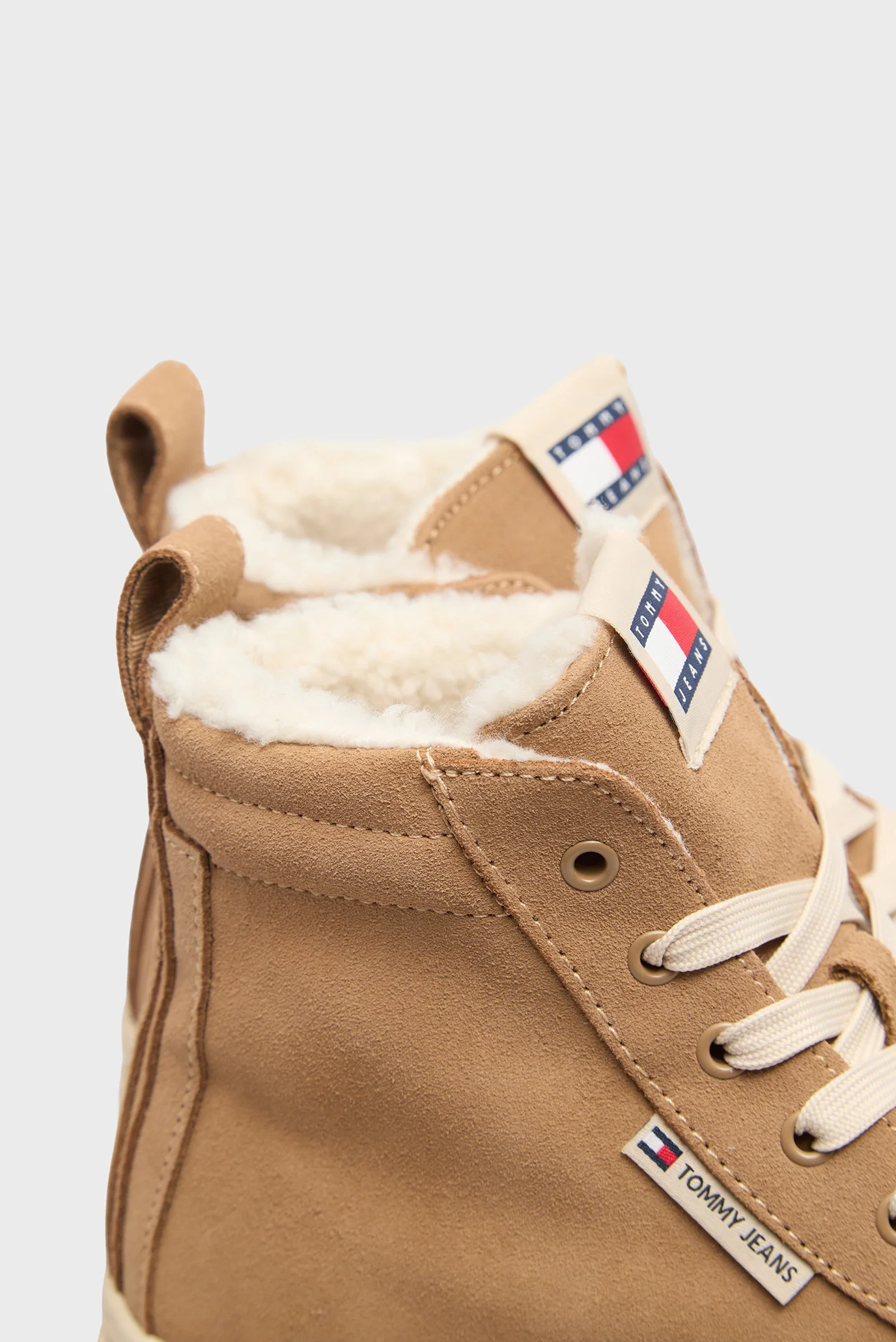 Женские бежевые замшевые хайтопы VULC Tommy Jeans EN0EN02894 — MD