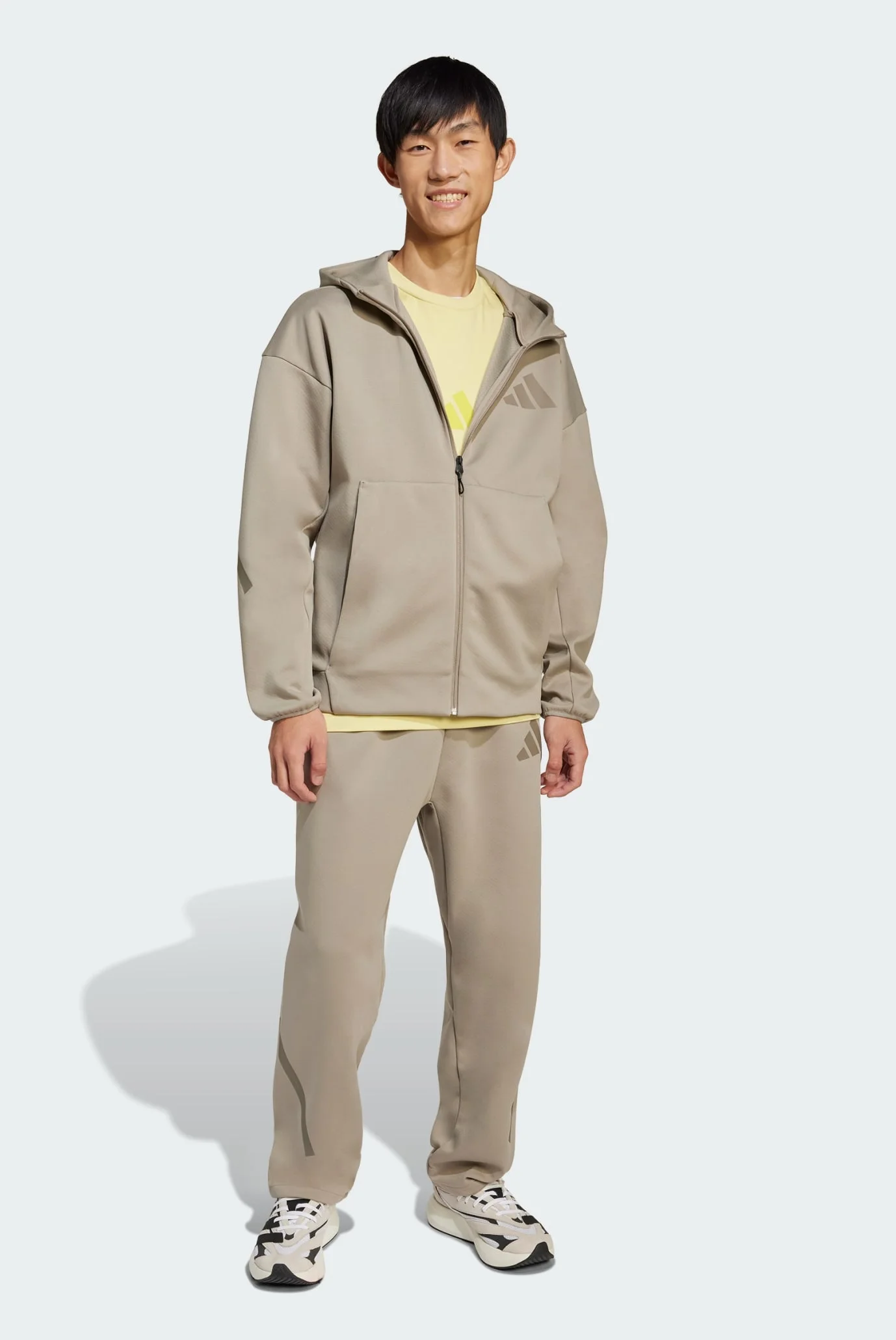 mem様 Чоловічі бежеві спортивні штани adidas Z.N.E. Open-Hem adidas