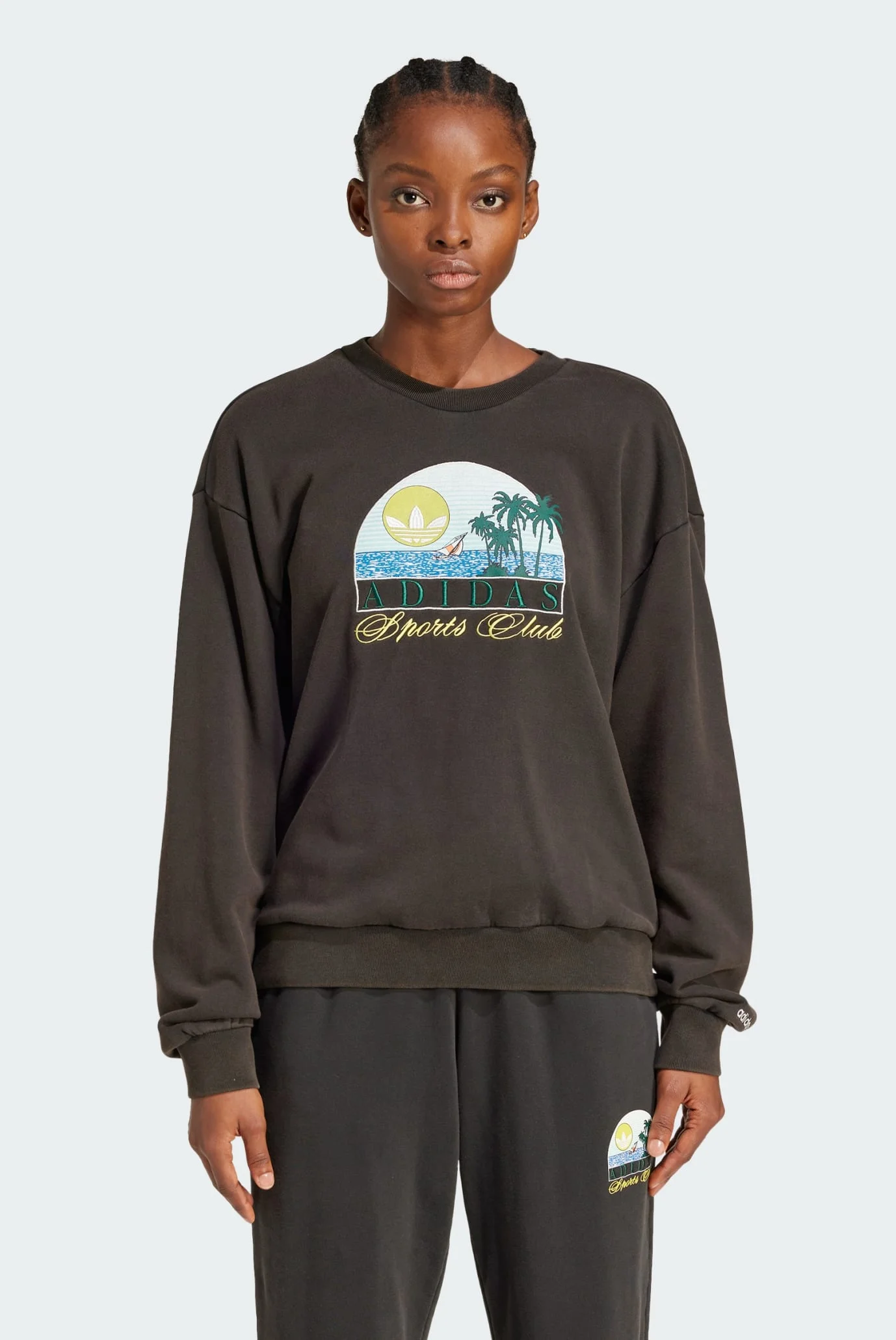 Женский темно-коричневый свитшот Trefoil Series Island Club adidas