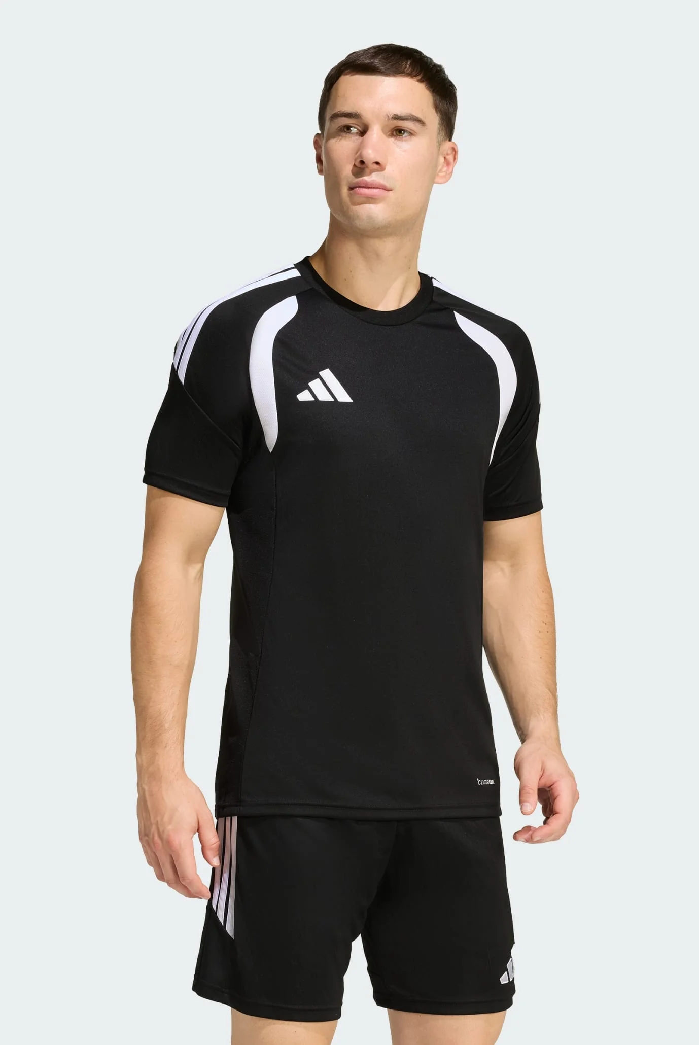 GIANTS adidas ユニフォーム 黒 Мужская черная футболка Tiro26 League adidas KB1348 — MD-Fashion
