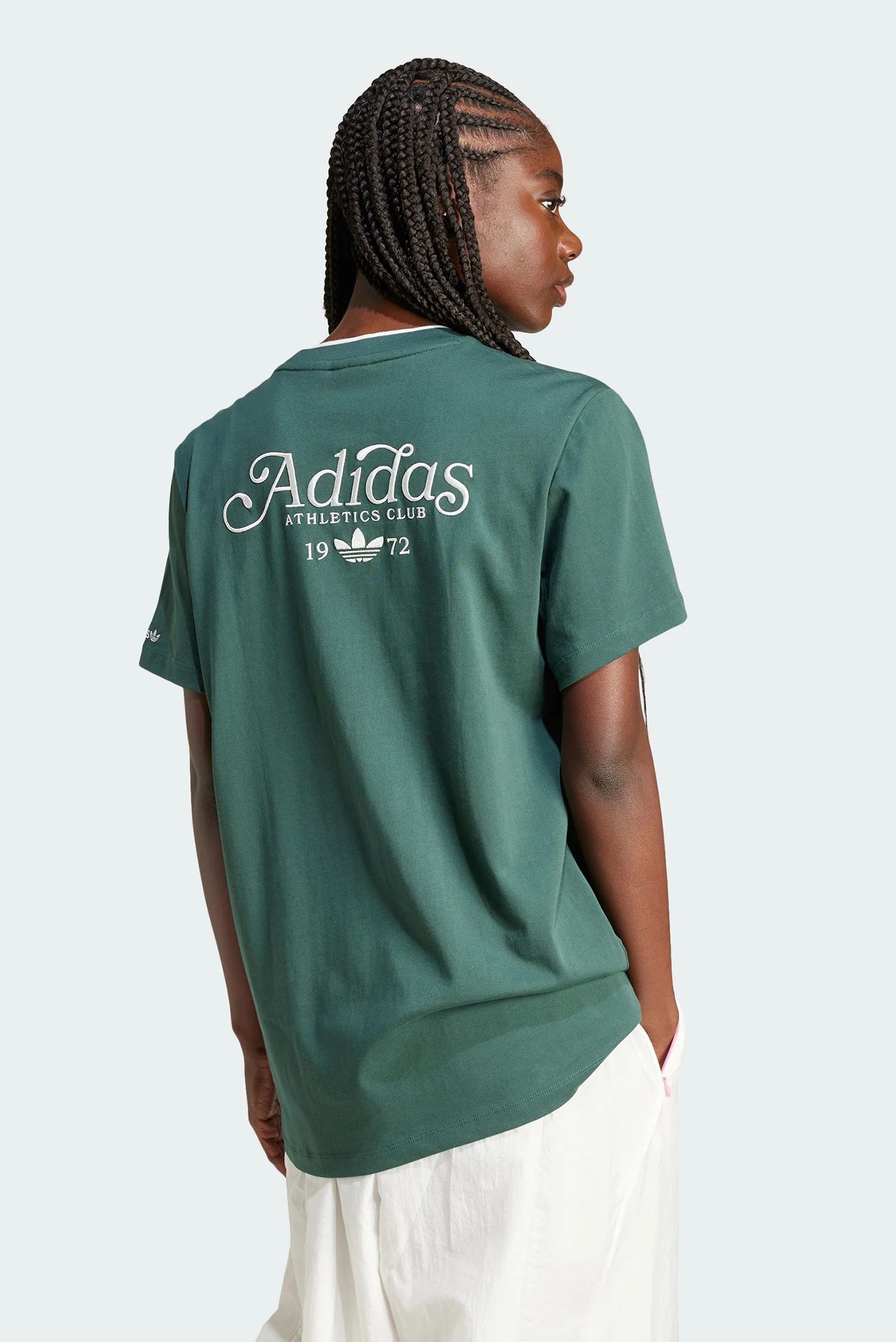 Женская зеленая футболка Graphic Loose adidas IX3540 — MD-Fashion