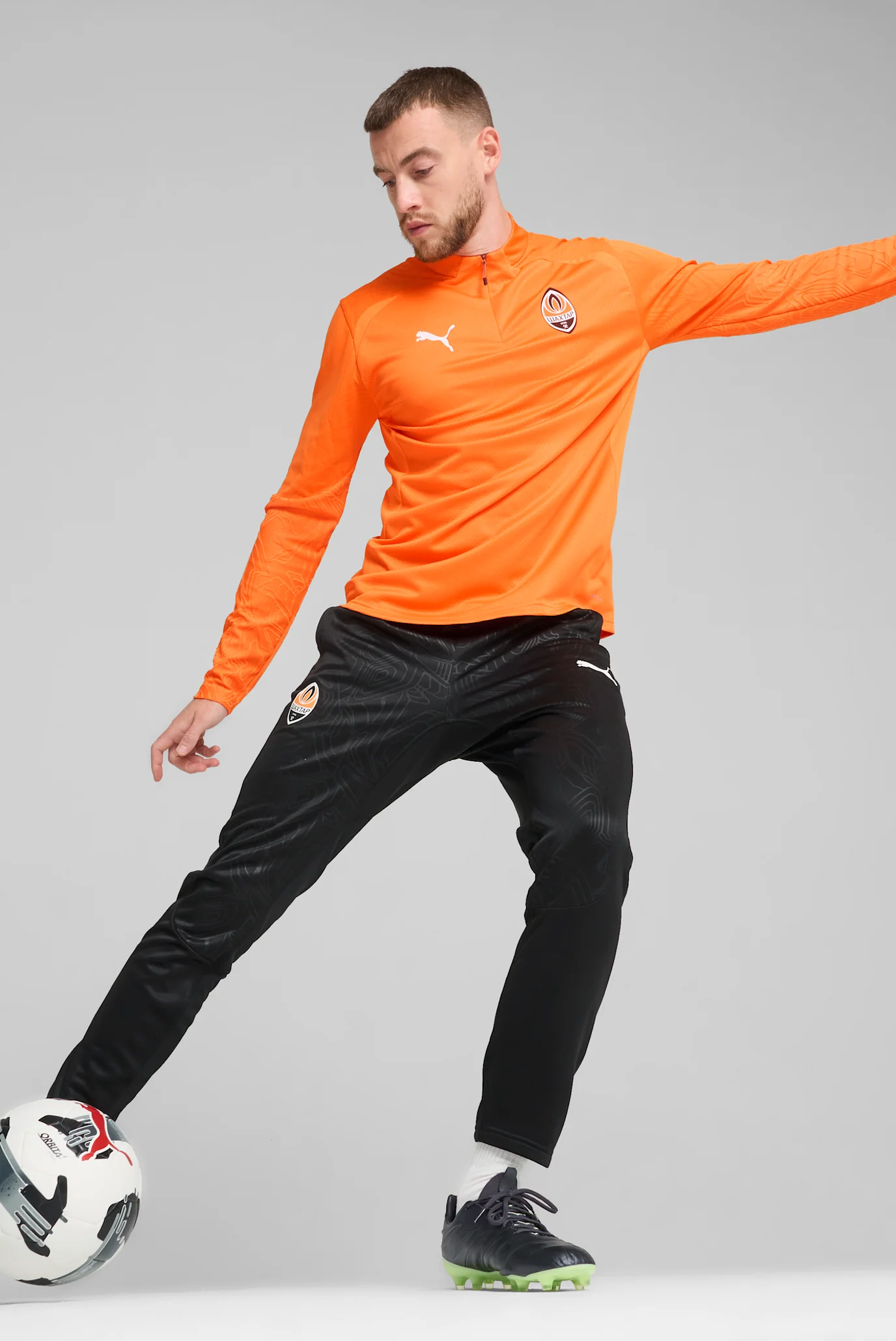 Мужской оранжевый лонгслив FC Shakhtar Donetsk Quarter-Zip