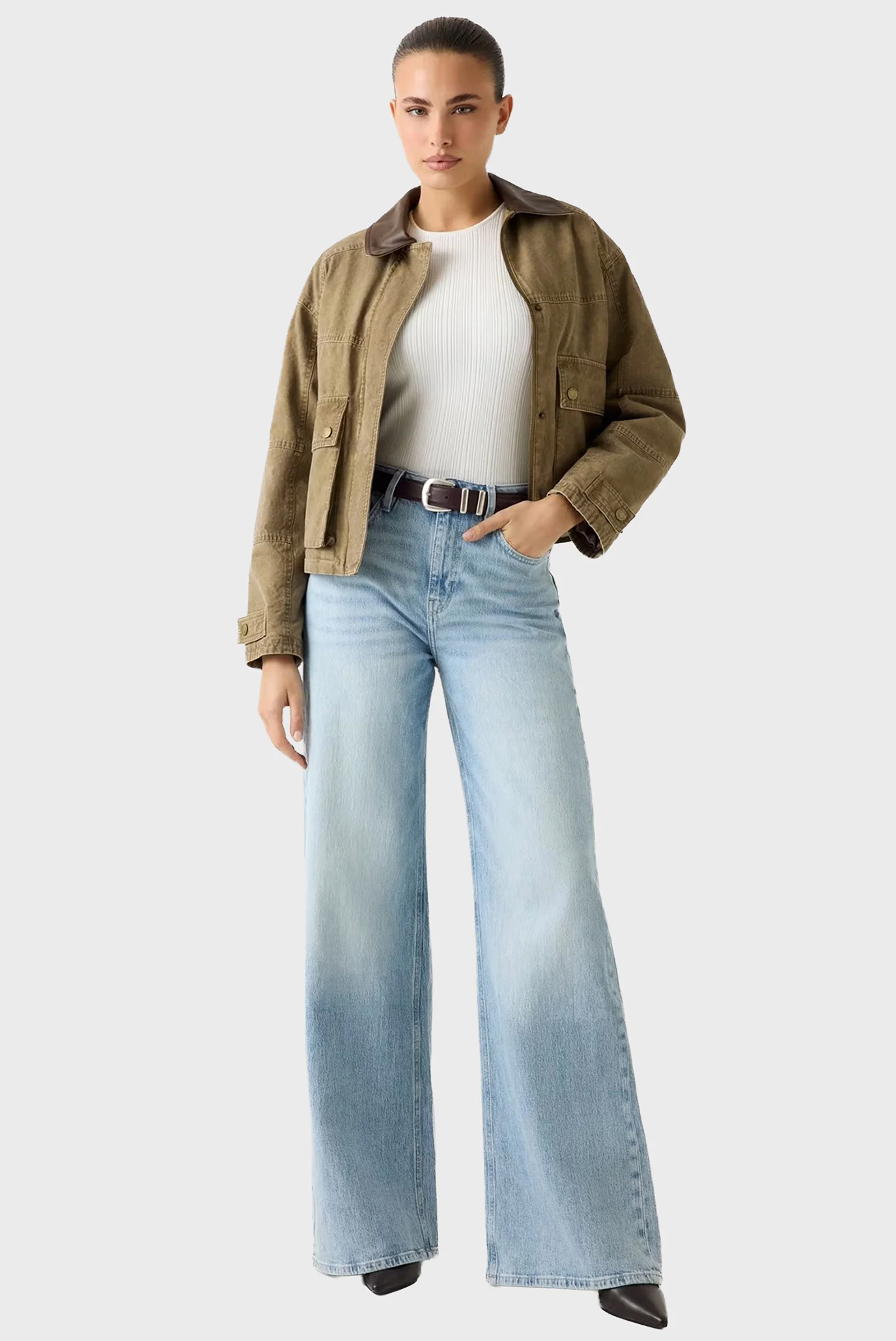 かわわた Женская оливковая куртка Guess W6RL51.WL372;F8BC — MD-Fashion