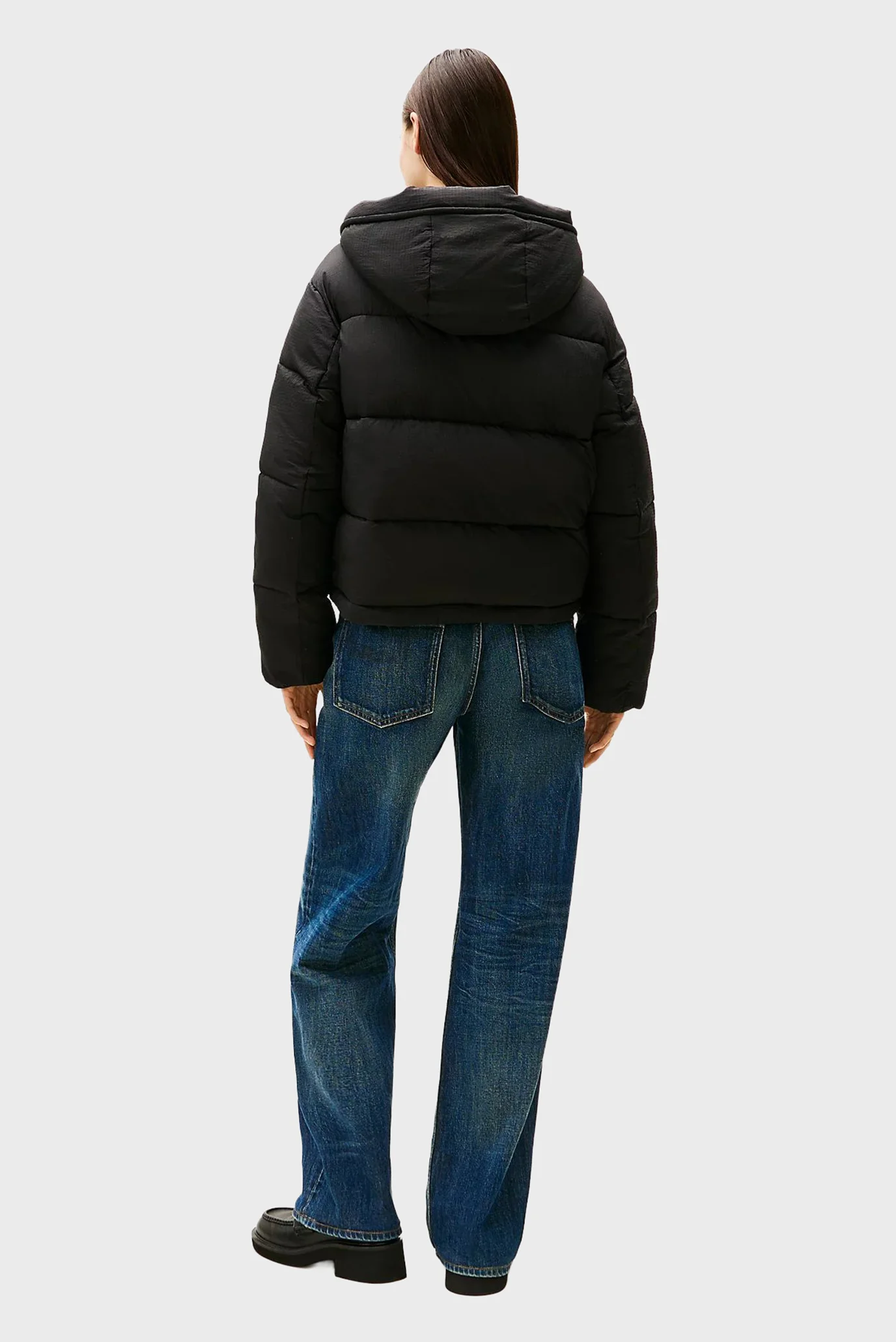 Женская черная куртка HOODED PUFFER Tommy Jeans DW0DW21625 — MD