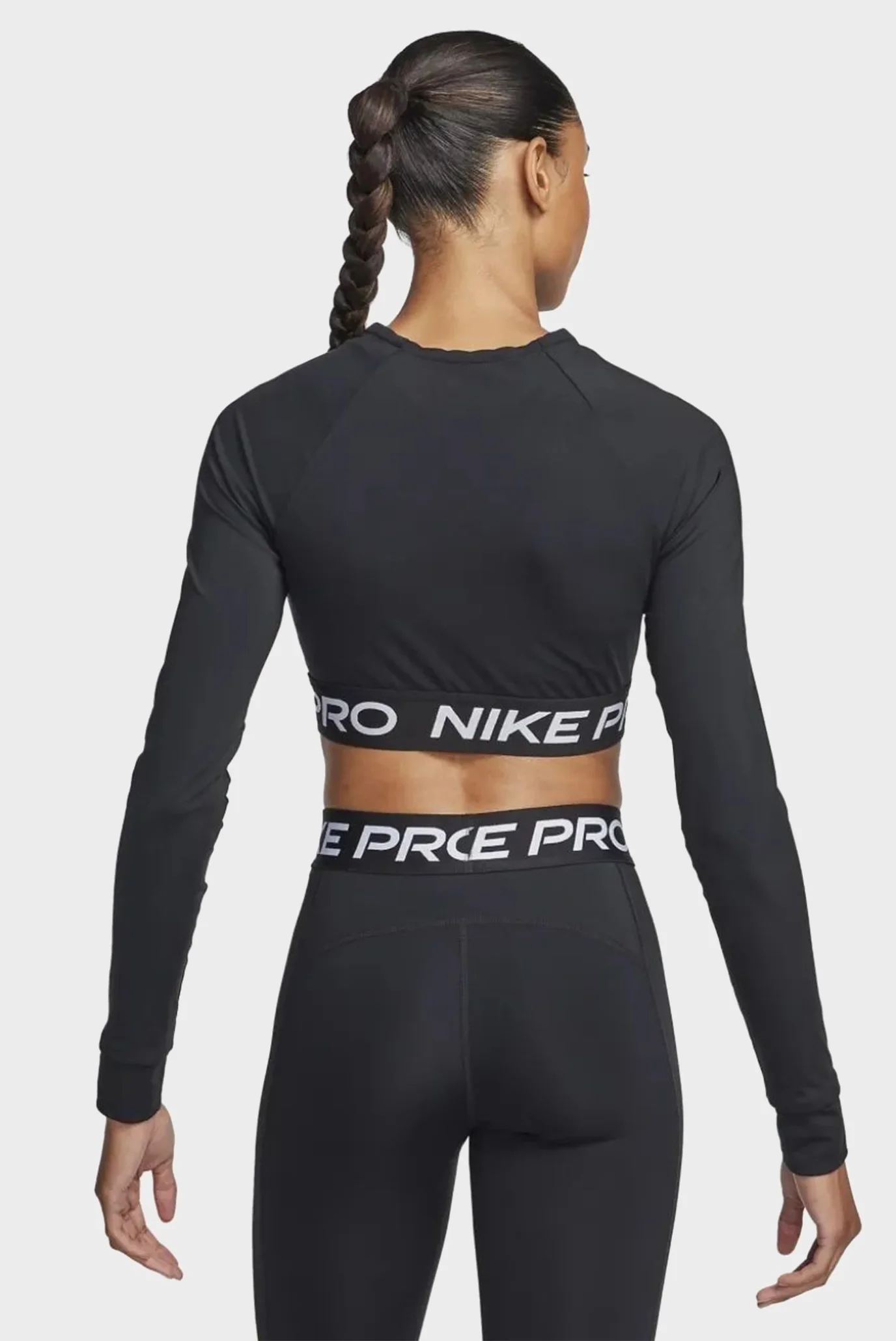 Жіночий чорний лонгслів Nike FV5484-010 — MD-Fashion