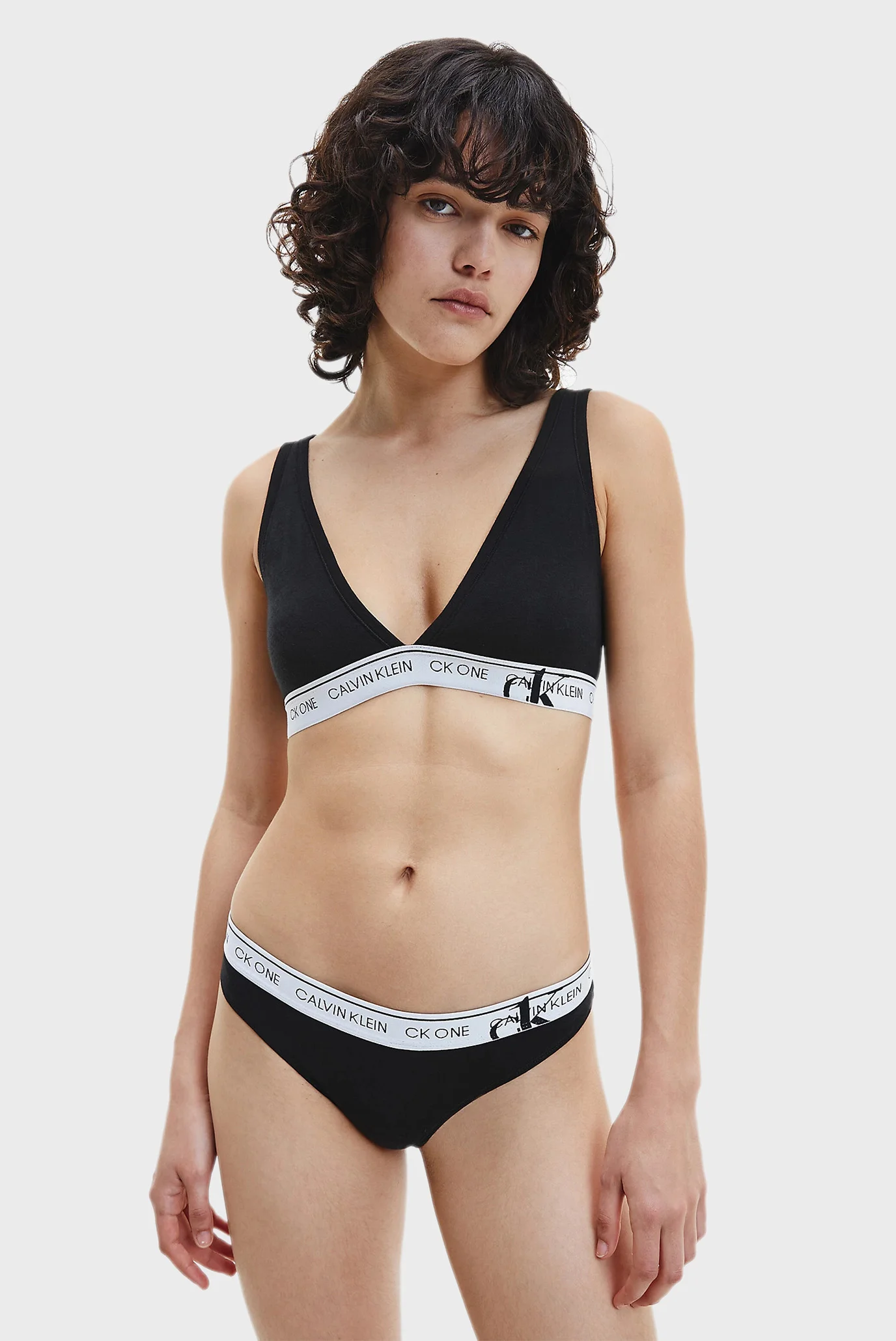 その他 Ck Женский черный бюстгальтер UNLINED TRIANGLE Calvin Klein