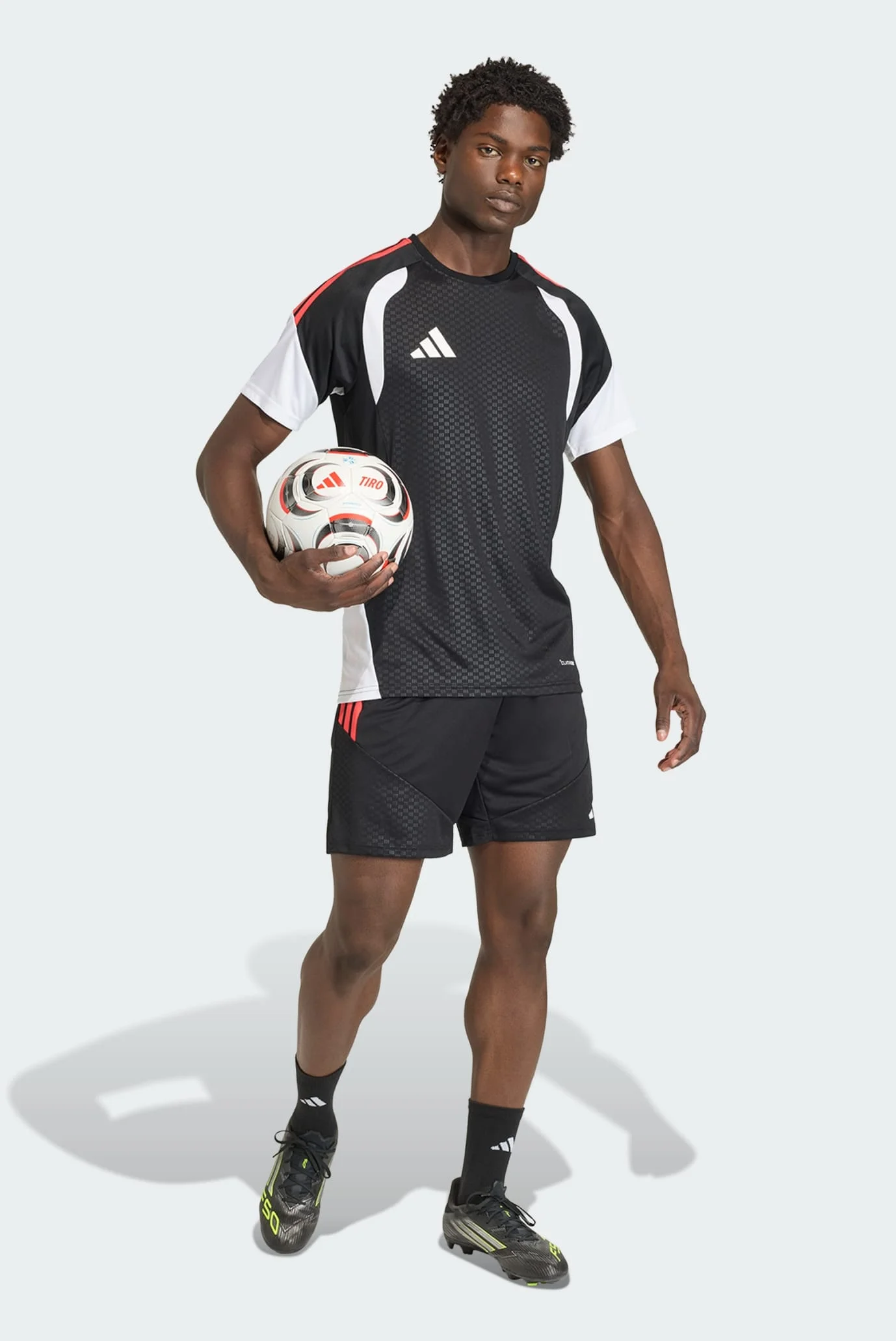 Мужская черная футболка Tiro 26 Competition Training adidas KA7582