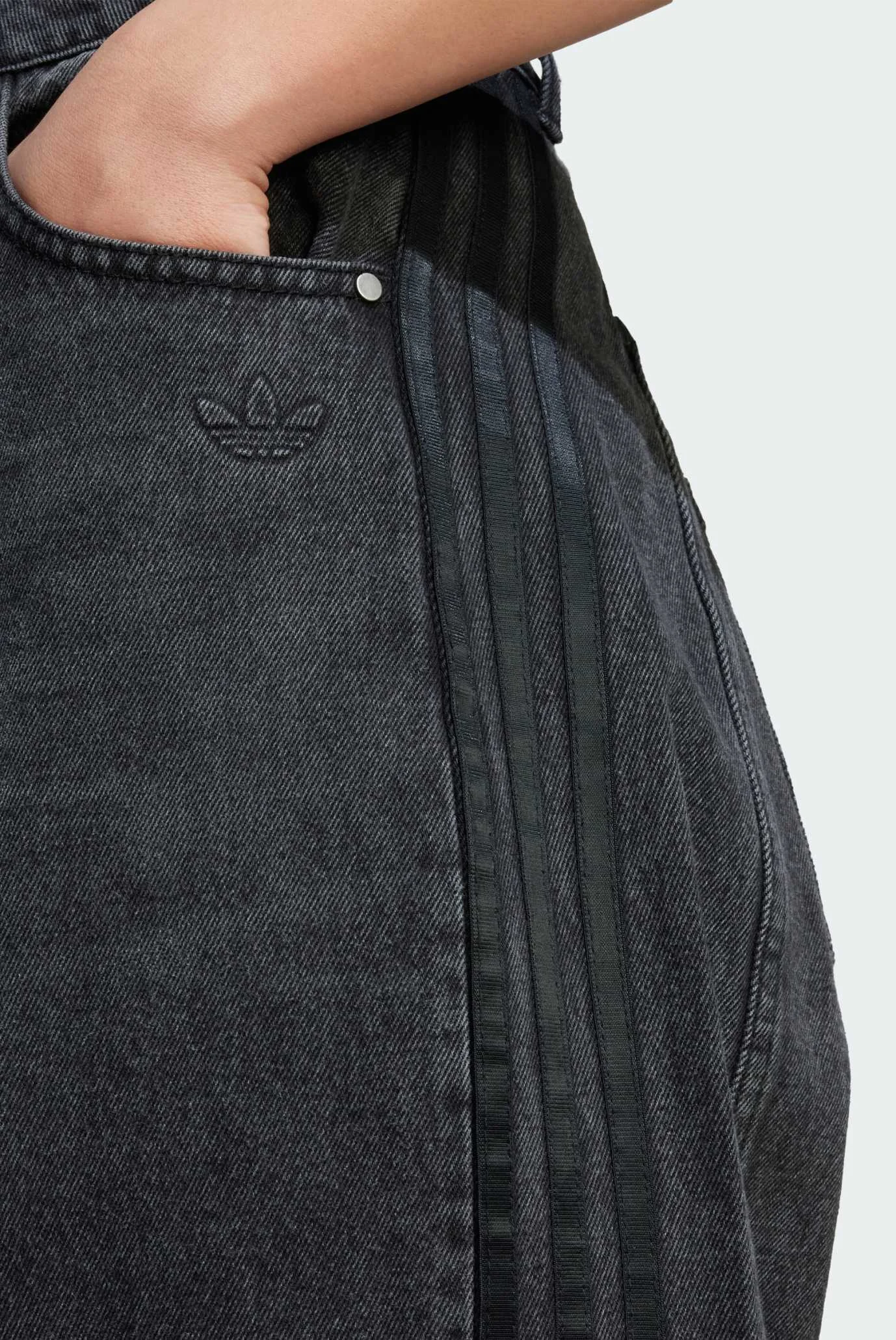 Женские черные джинсы Adilenium Season 3 Banana Fitted Washed
