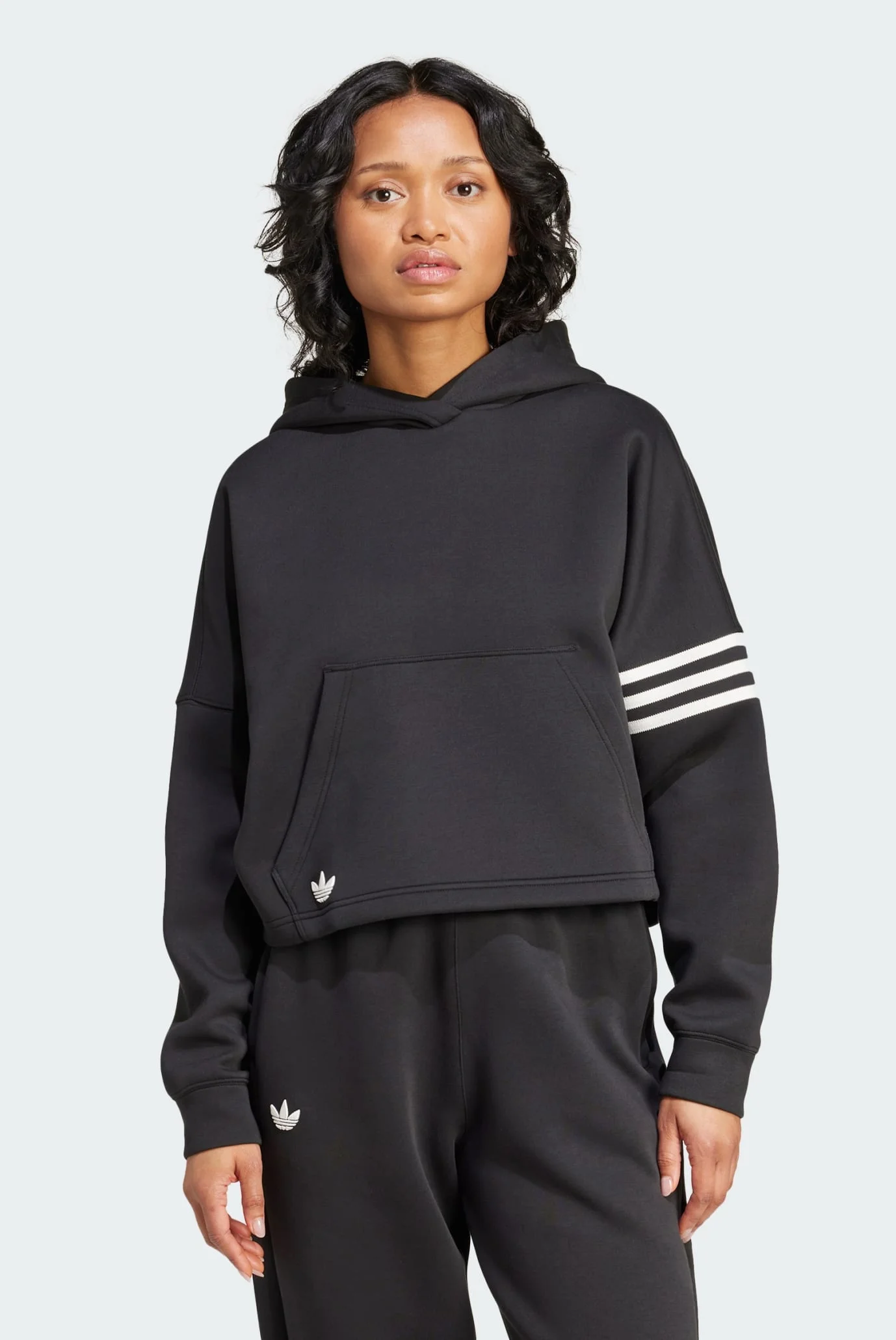Жіноче чорне худі Neuclassics adidas IW5607 — MD-Fashion