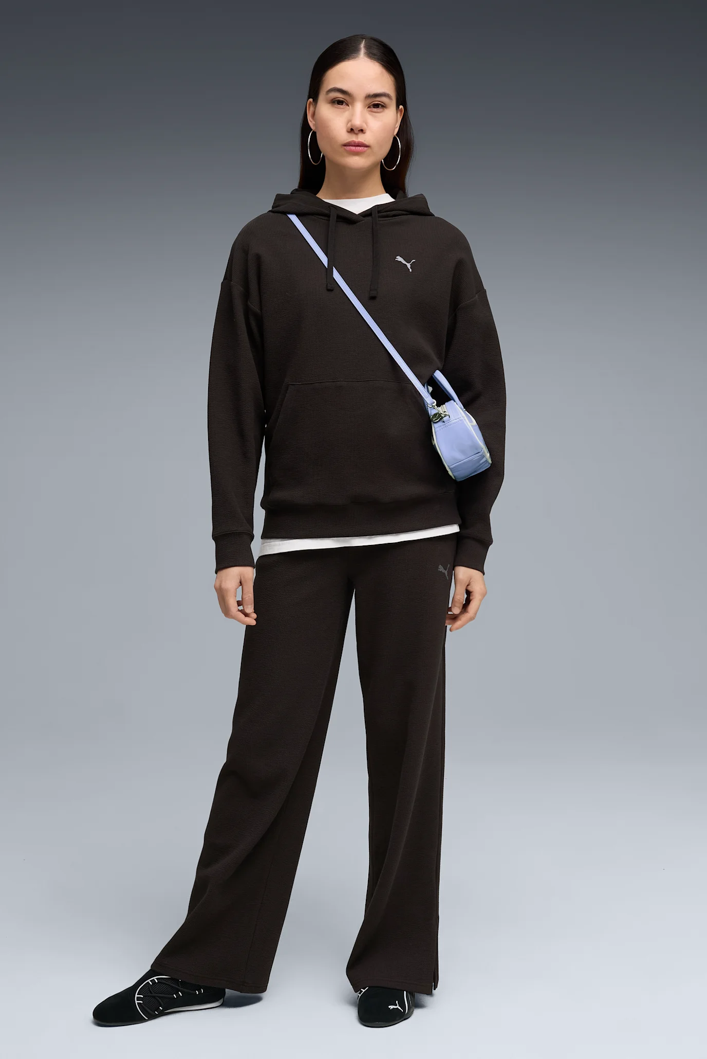 Женское черное худи Essentials Elevated Hoodie Women PUMA