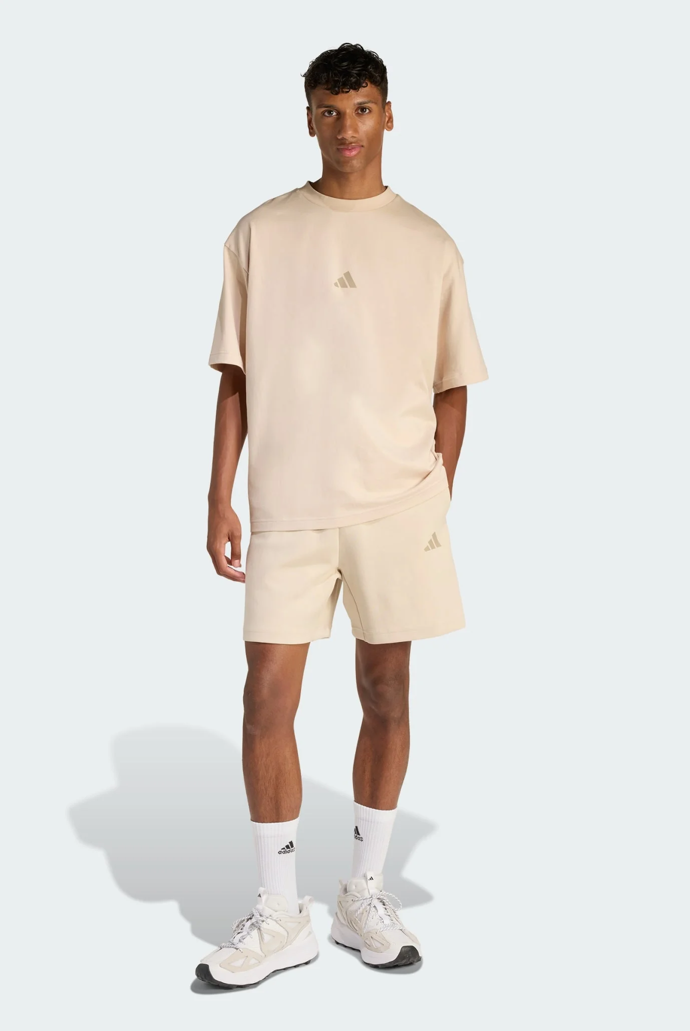 Мужские бежевые шорты Future Icons Small Logo adidas KD7659 — MD