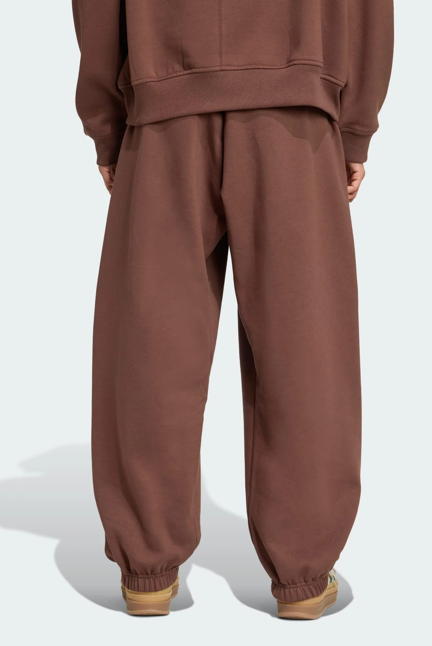 Жіночі коричневі спортивні штани Essentials Linear Oversized