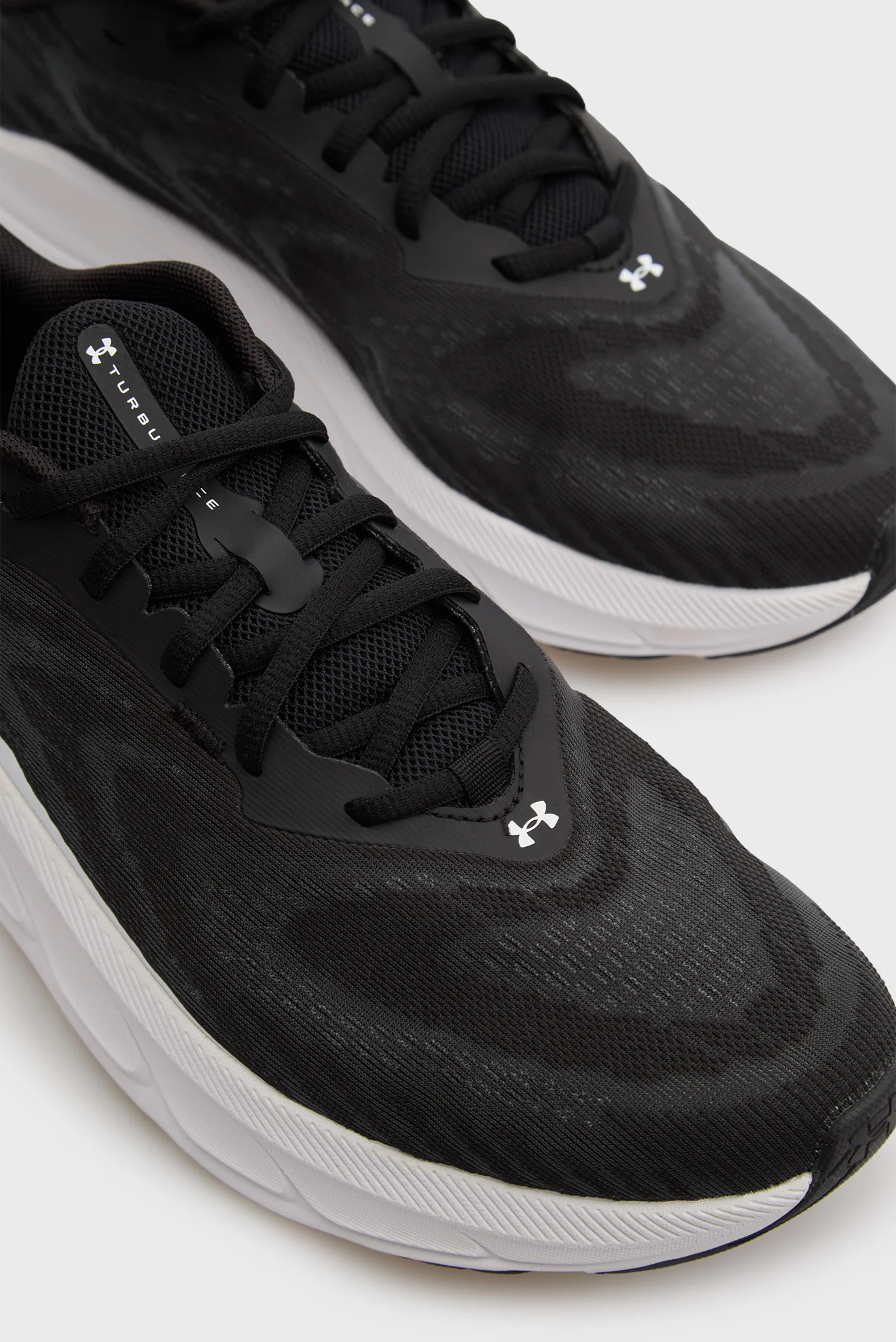 リュウ様 Чоловічі чорні кросівки UA Turbulence 3 Under Armour 6006717-001