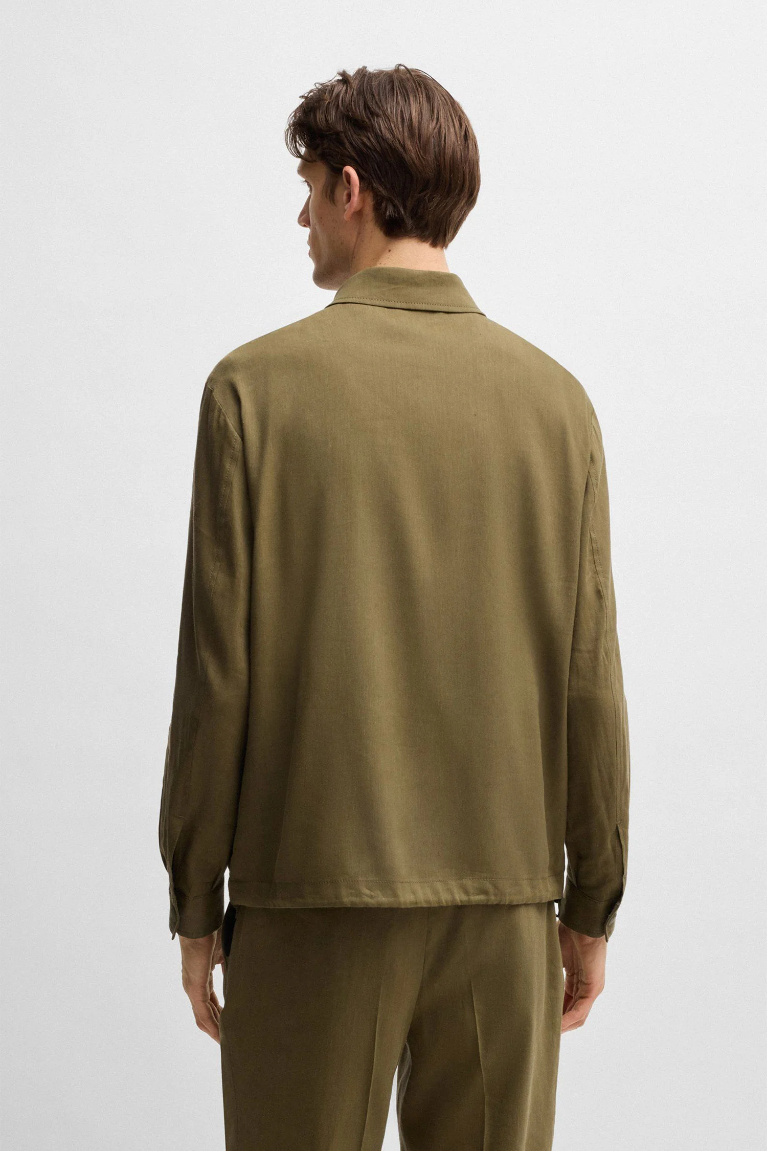 Чоловіча оливкова лляна сорочка BOSS 50540701;302 — MD-Fashion