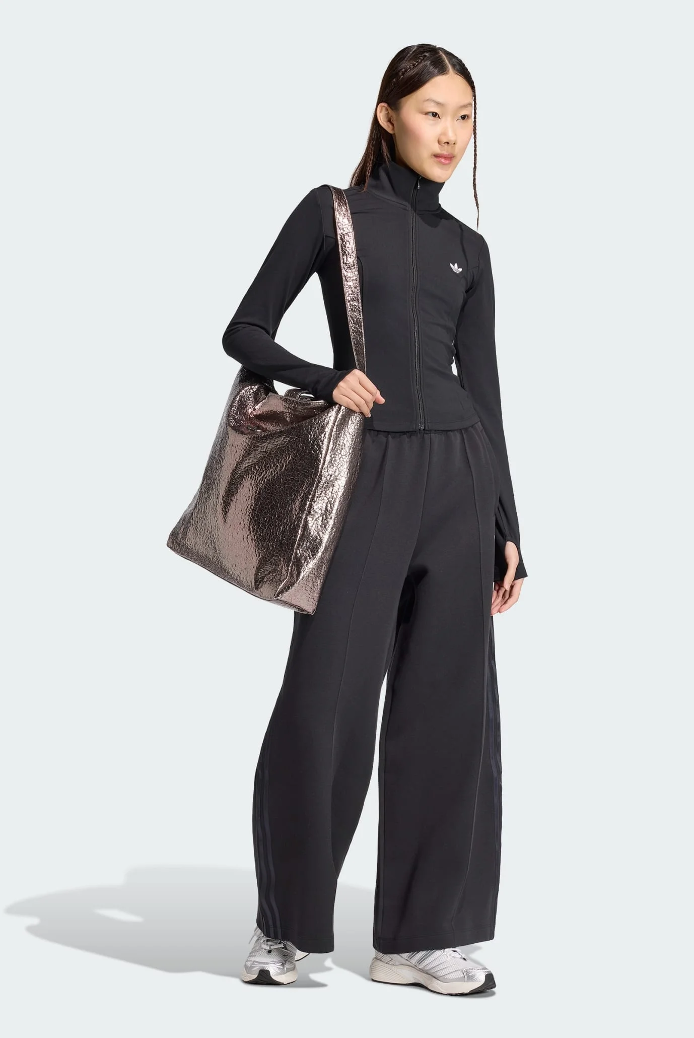 Жіночі чорні спортивні штани SPACER adidas KR9176 — MD-Fashion
