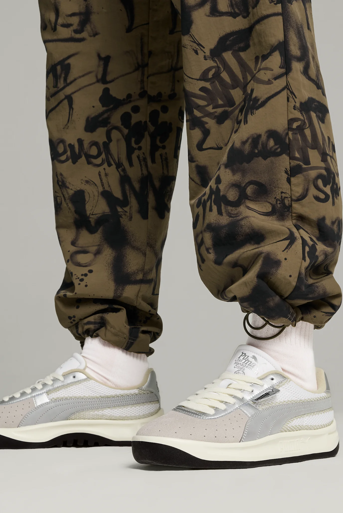 みーぅ Замшеві кросівки GV Special LMC Sneakers Unisex PUMA 398312_01