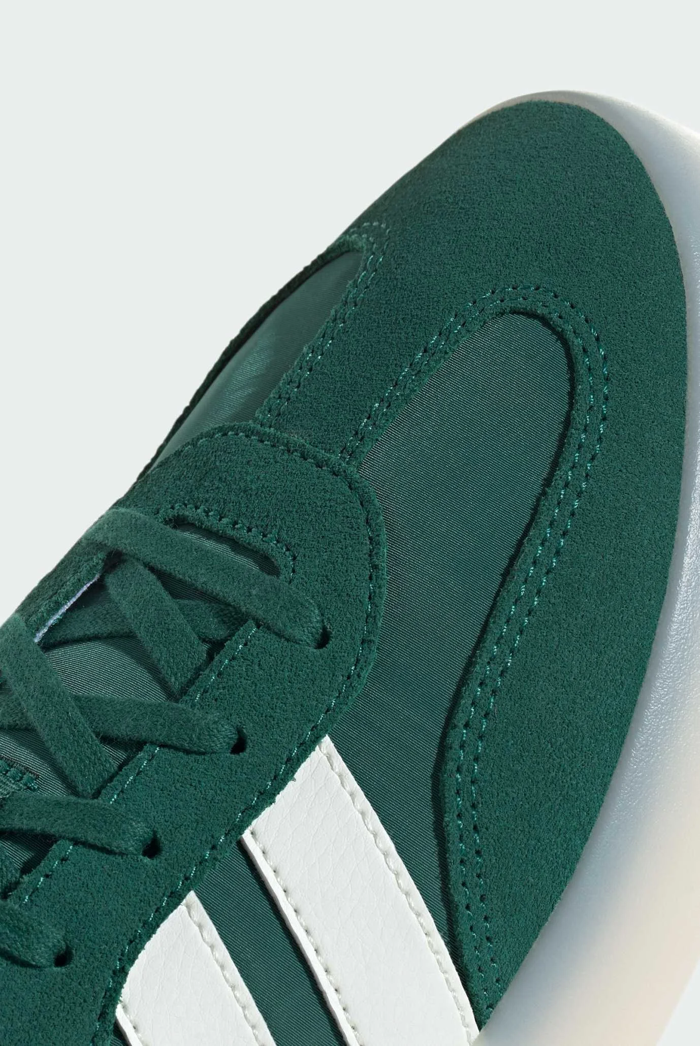 Чоловічі зелені замшеві кросівки Barreda Decode adidas JI2318 — MD