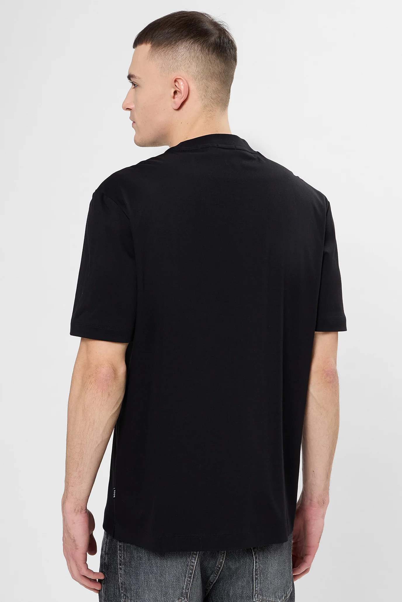 Чоловіча чорна футболка BOSS 50555844;001 — MD-Fashion