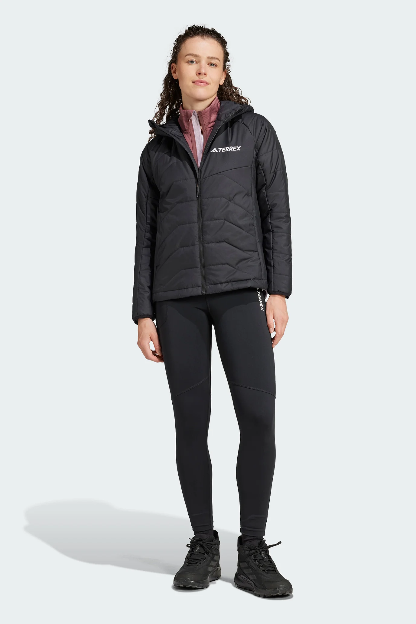 だーむ Женская черная куртка Terrex Multi Synthetic Insulated Hooded