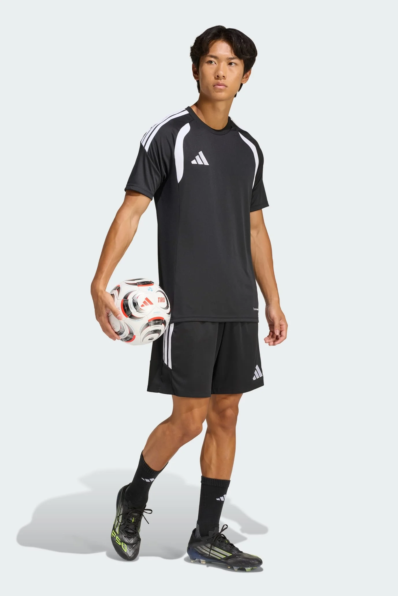Чоловічі чорні шорти Tiro 26 League Training adidas JY9719 — MD
