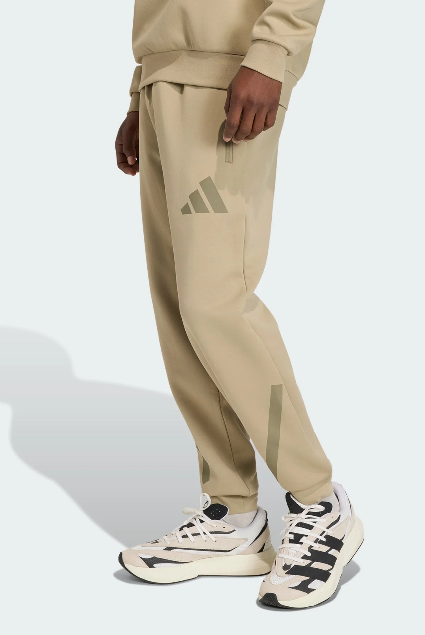 Чоловічі бежеві спортивні штани New adidas Z.N.E. adidas KE4688