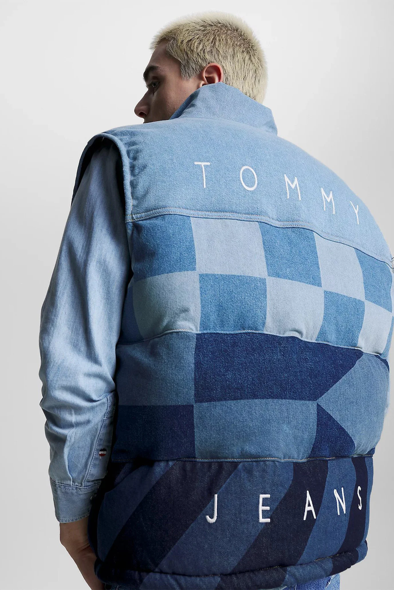 Чоловічий синій джинсовий жилет TJM ARCHIVE PUFFER VEST CG7034