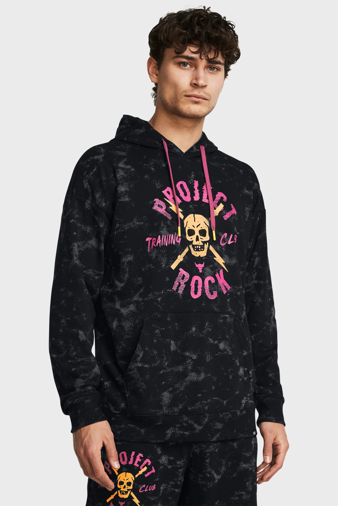 Мужское черное худи Pjt Rck AOP Rvl Terry HD Under Armour 1383289