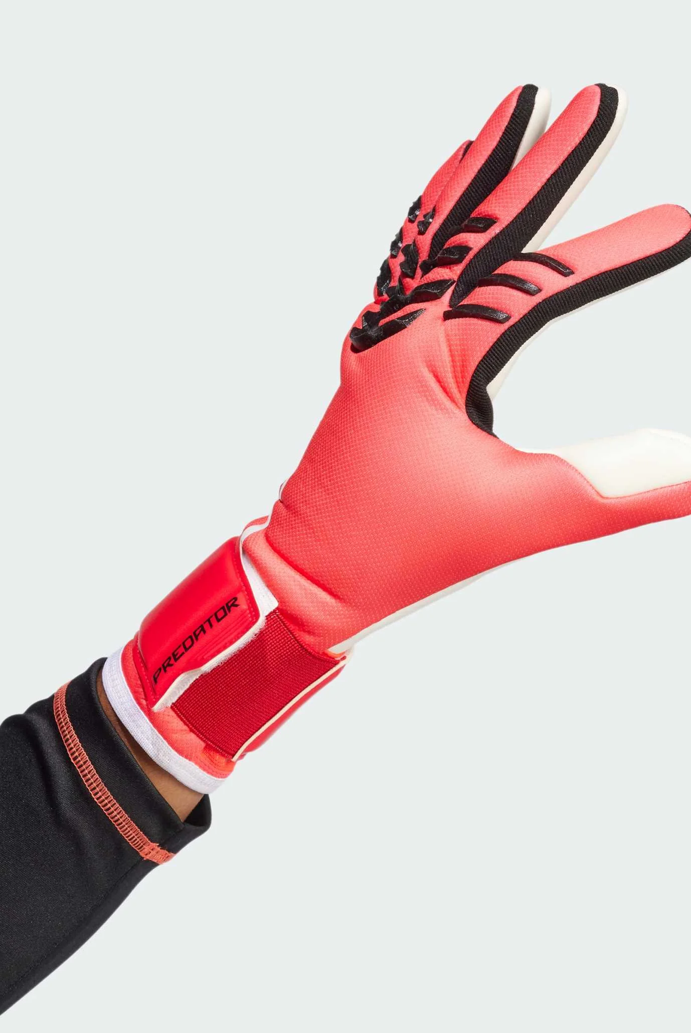 Воротарські рукавички Predator League adidas JH3819 — MD-Fashion