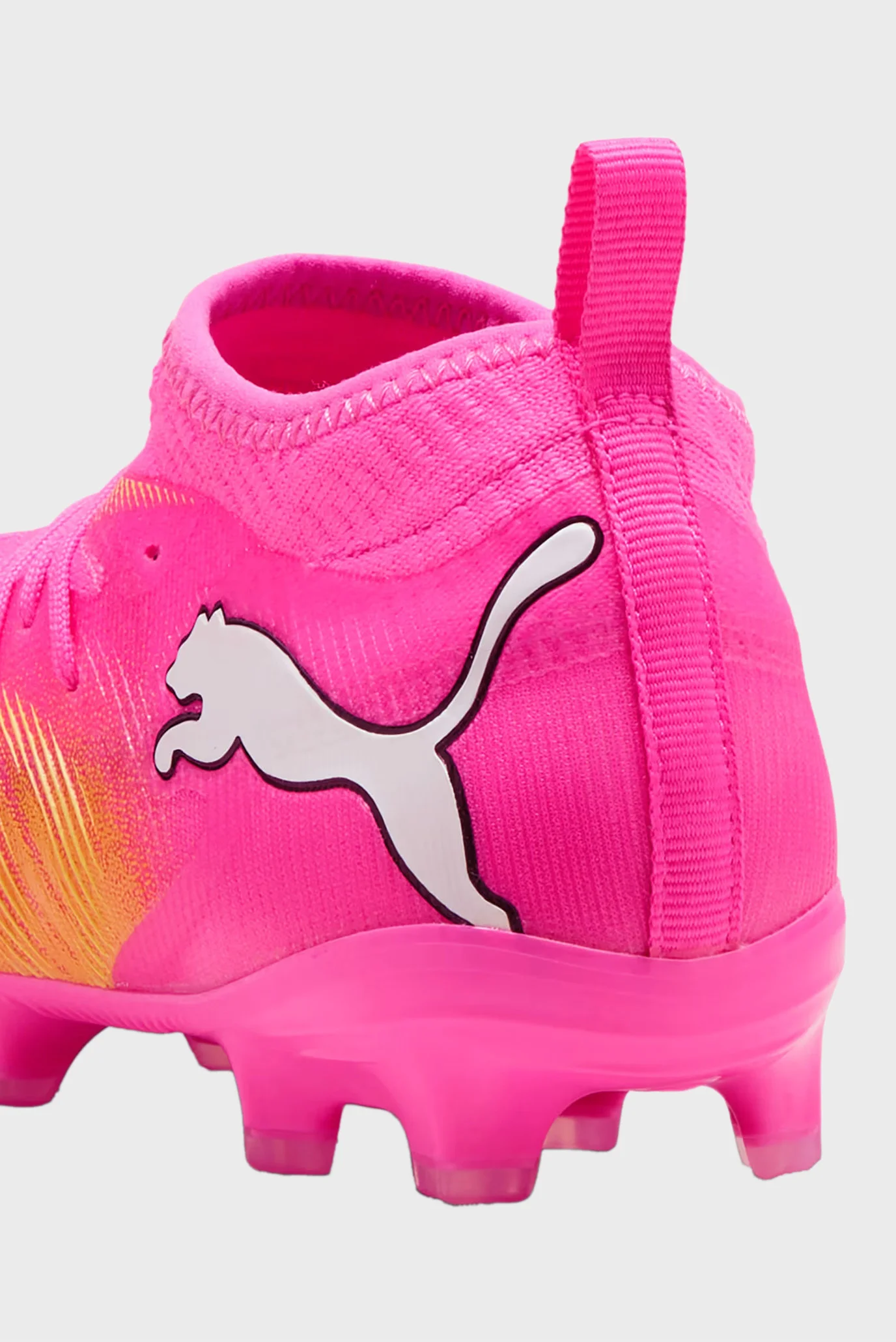 Дитячі рожеві бутси FUTURE 9 MATCH FG/AG Football Shoes Youth PUMA