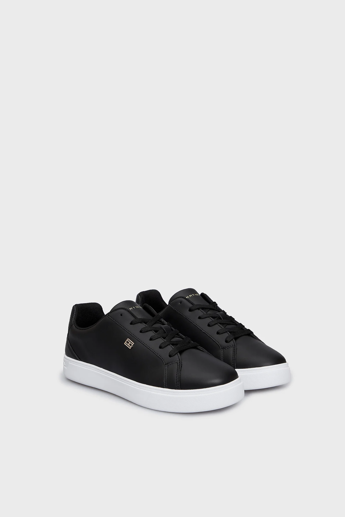 Жіночі чорні шкіряні снікерcи ESSENTIAL COURT SNEAKER Tommy