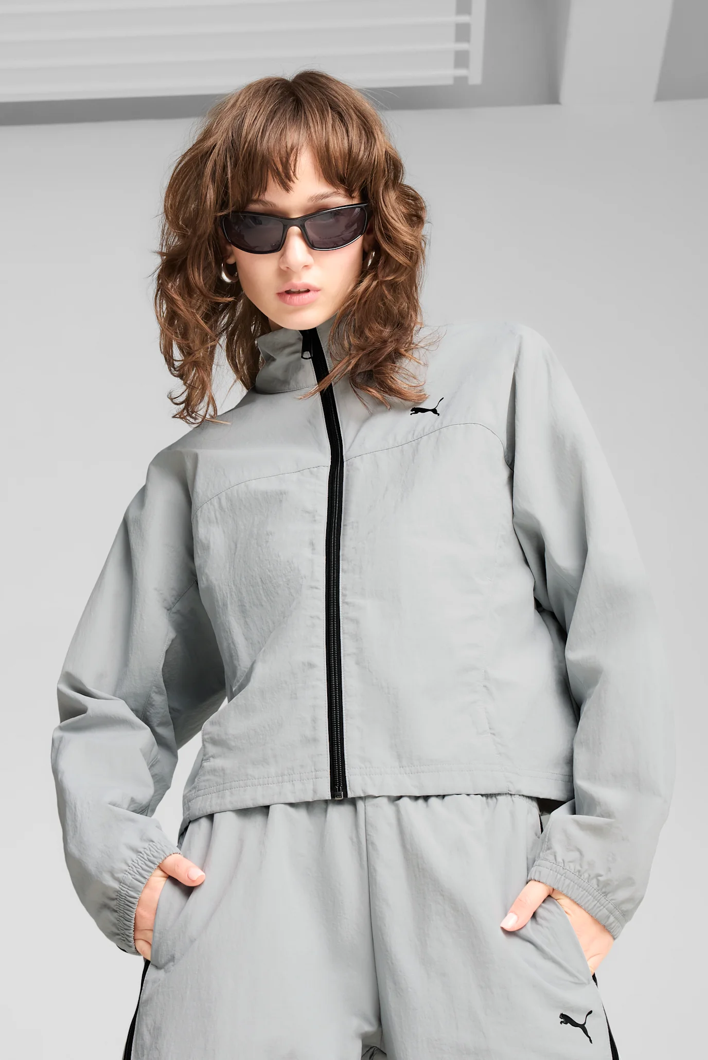 Жіноча сіра спортивна кофта DARE TO Oversized Zip-Off Woven Jacket
