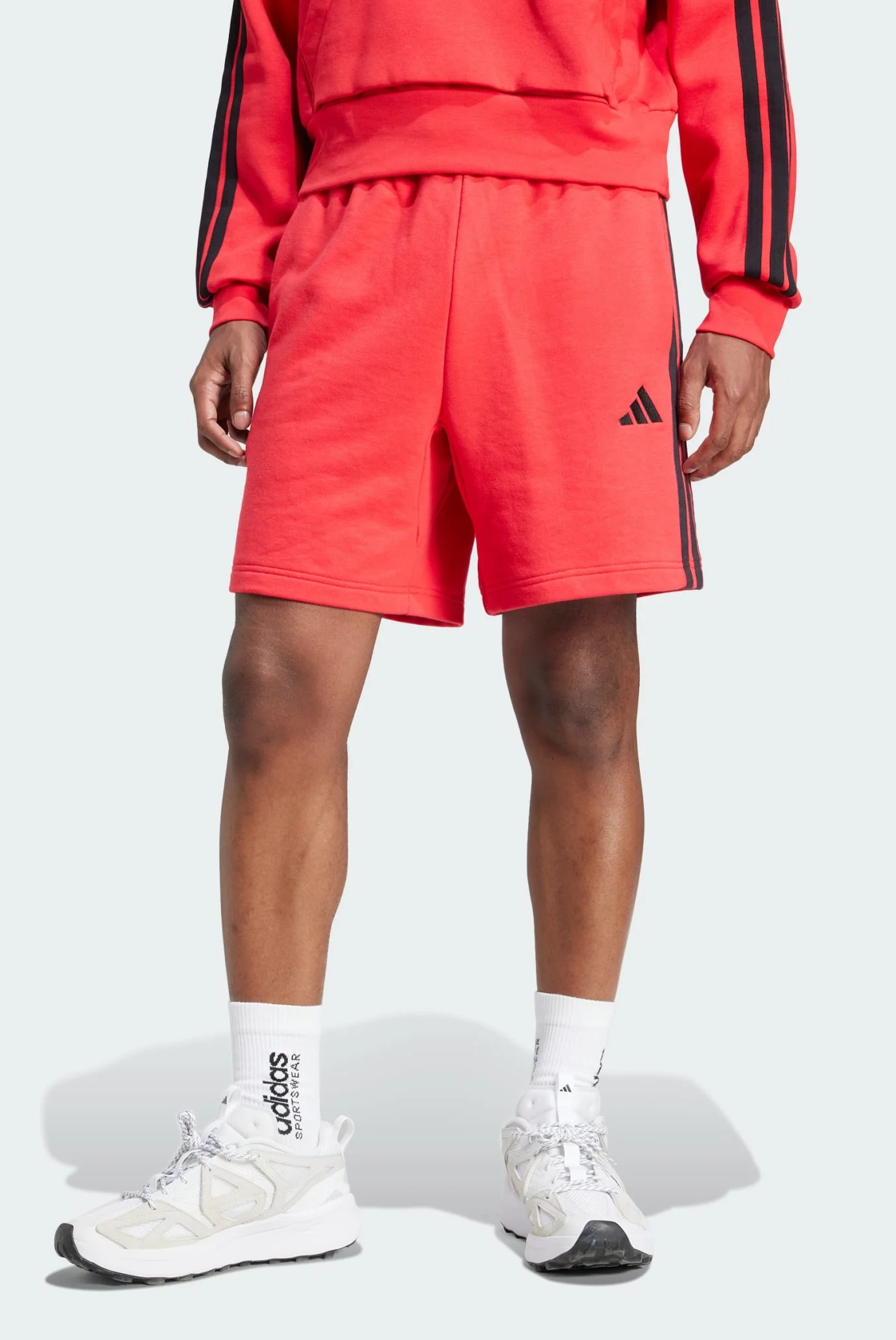 Чоловічі червоні шорти Essential 3-Stripes French Terry adidas