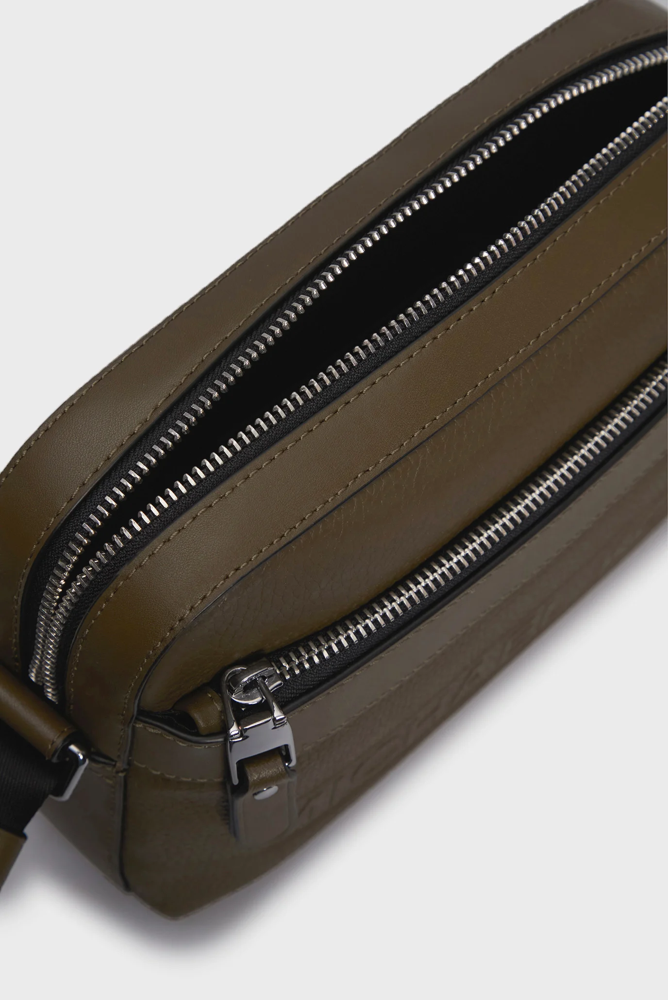 Мужская зеленая кожаная сумка HUDSON EW UTILITY XBODY Michael Kors