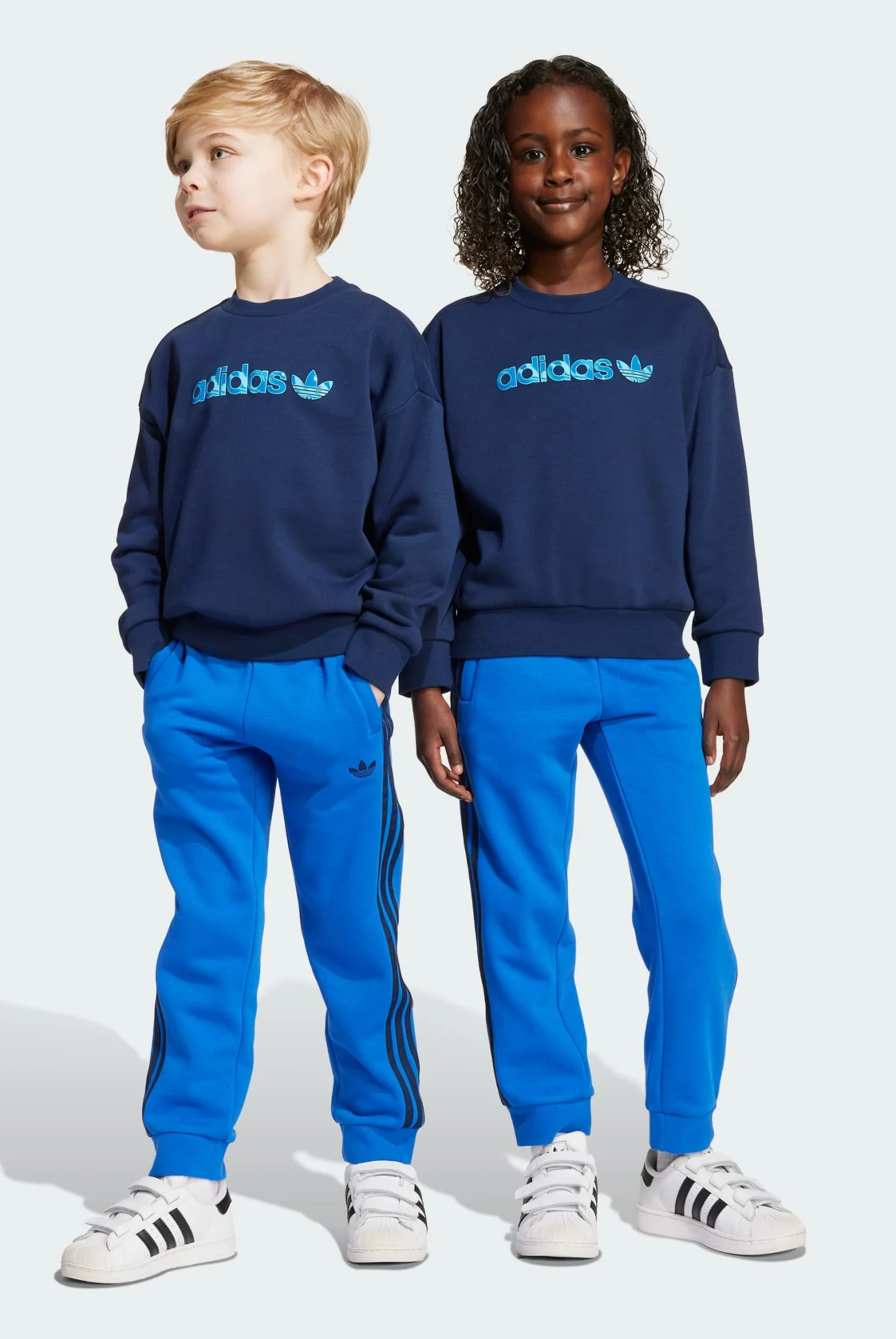 Детский спортивный костюм (свитшот, брюки) Crew Kids adidas JV7671