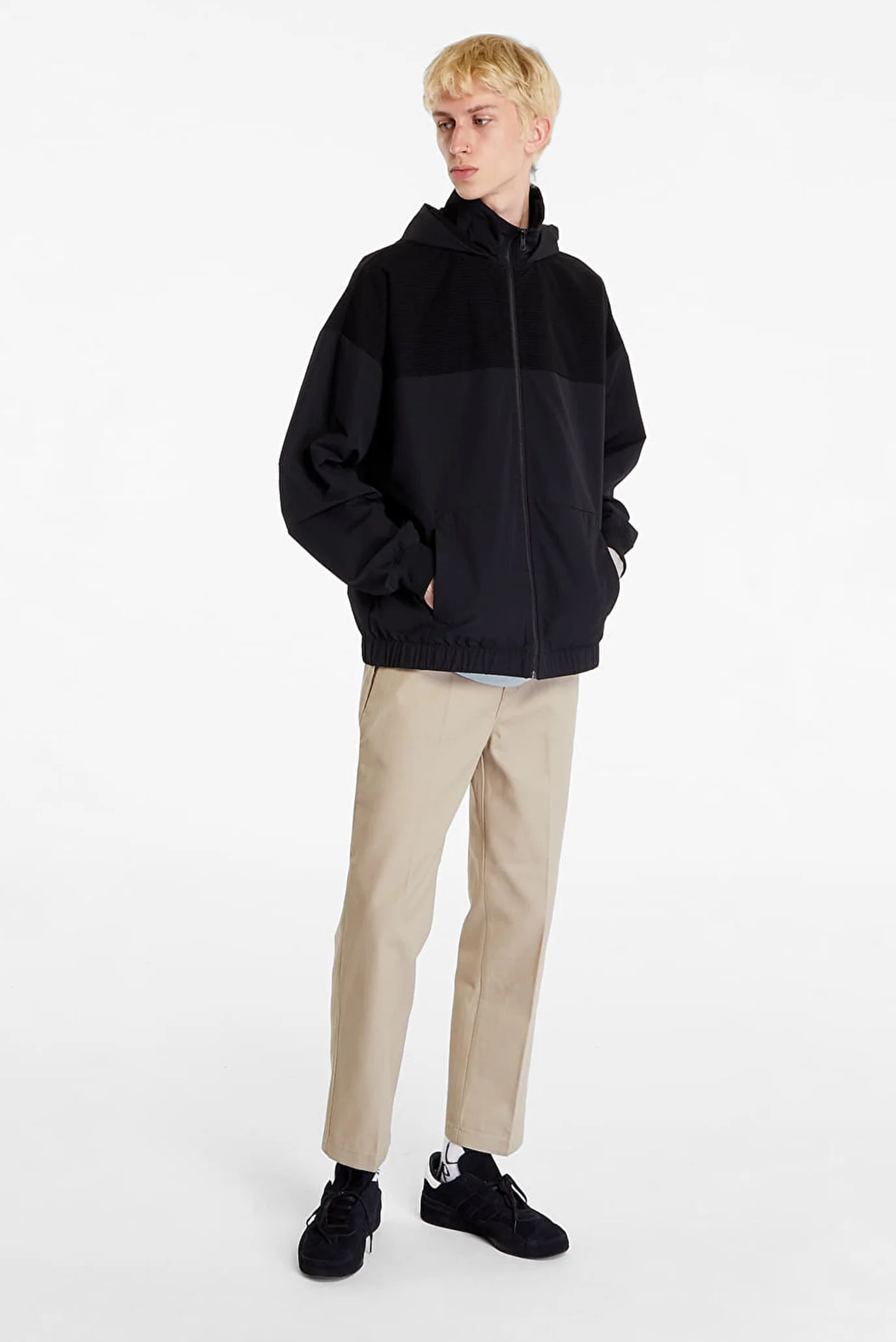 Чоловіча чорна вітровка TECH. GRID ZIP THROUGH HOODIE Calvin Klein