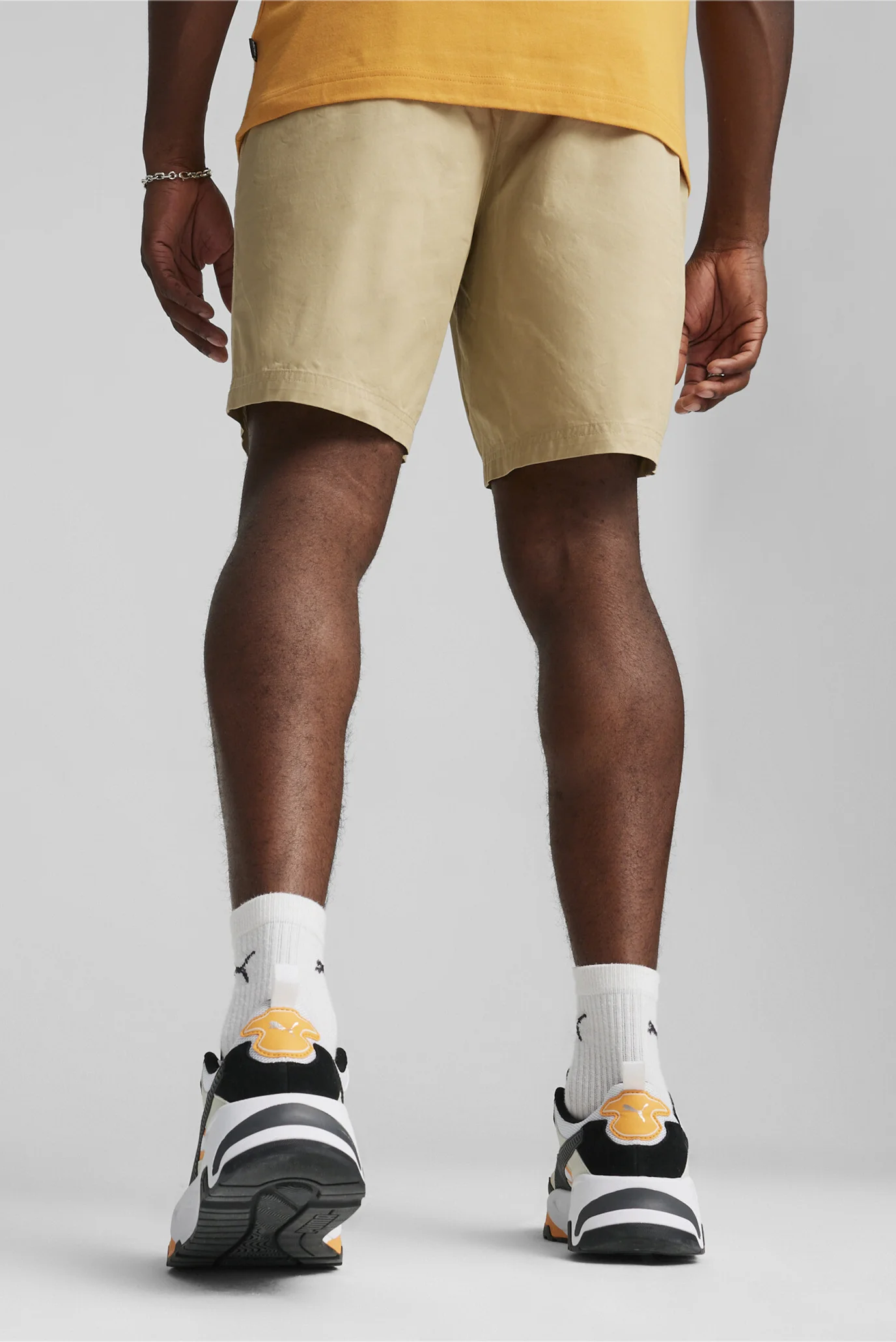 Чоловічі бежеві шорти ESS Men's Chino Shorts PUMA 680451_83 — MD